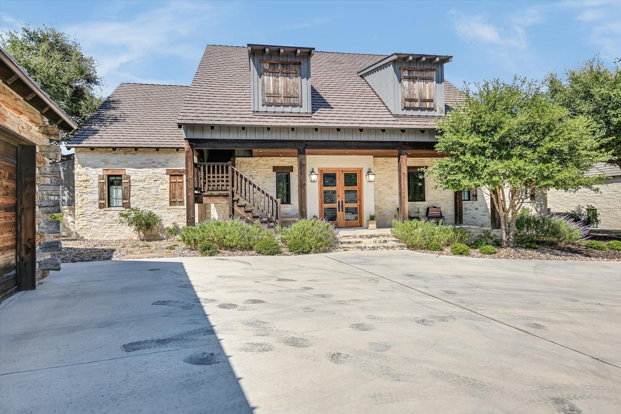 175 Putting Park Dr, Fredericksburg, TX 78624