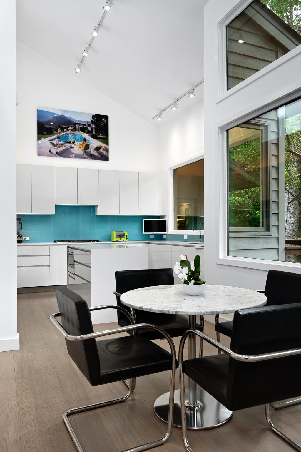 6 Las Brisas Dr, West Lake Hills, TX 78746