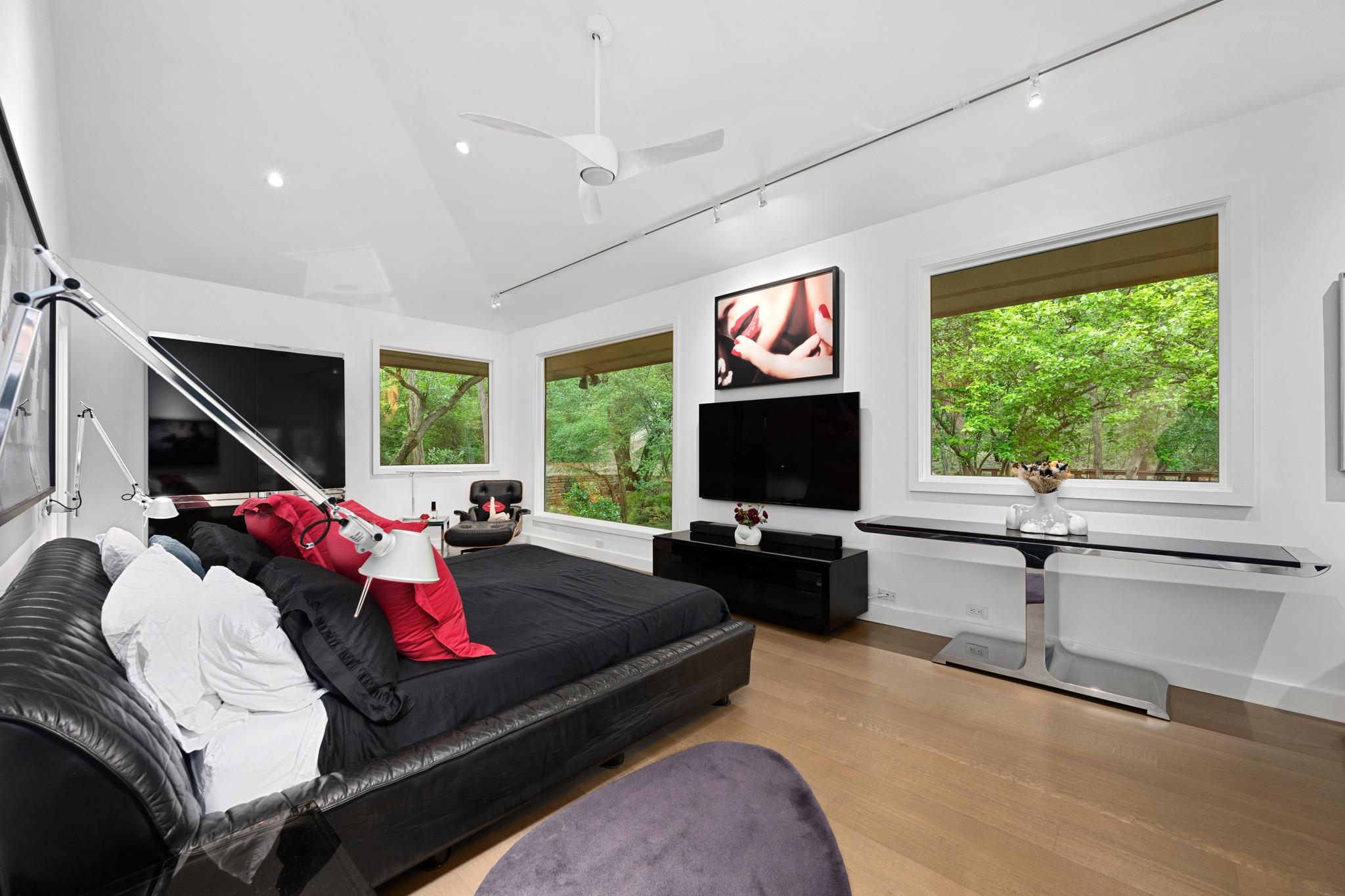 6 Las Brisas Dr, West Lake Hills, TX 78746