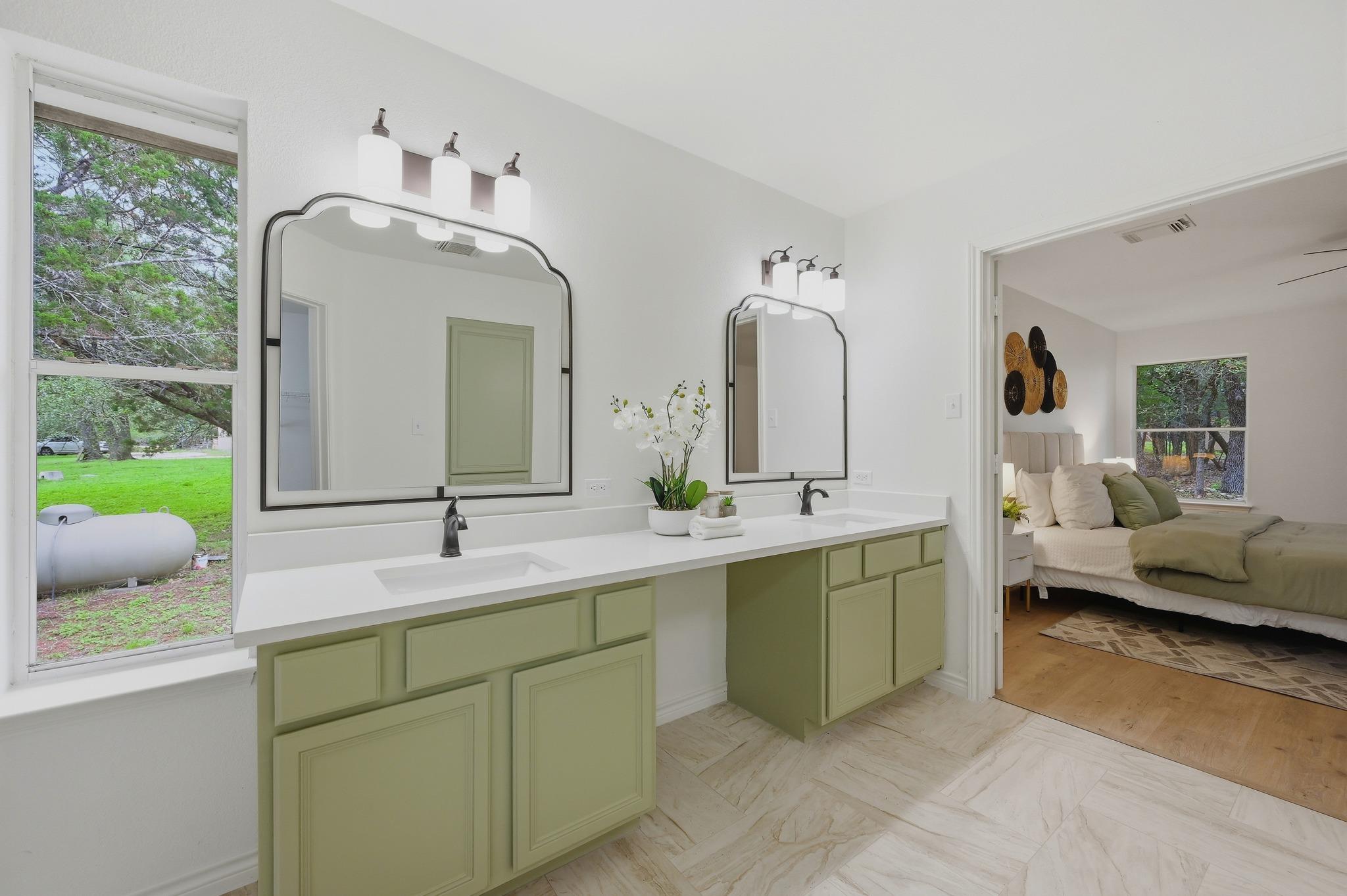 375 Rhodes Ln, Wimberley, TX 78676