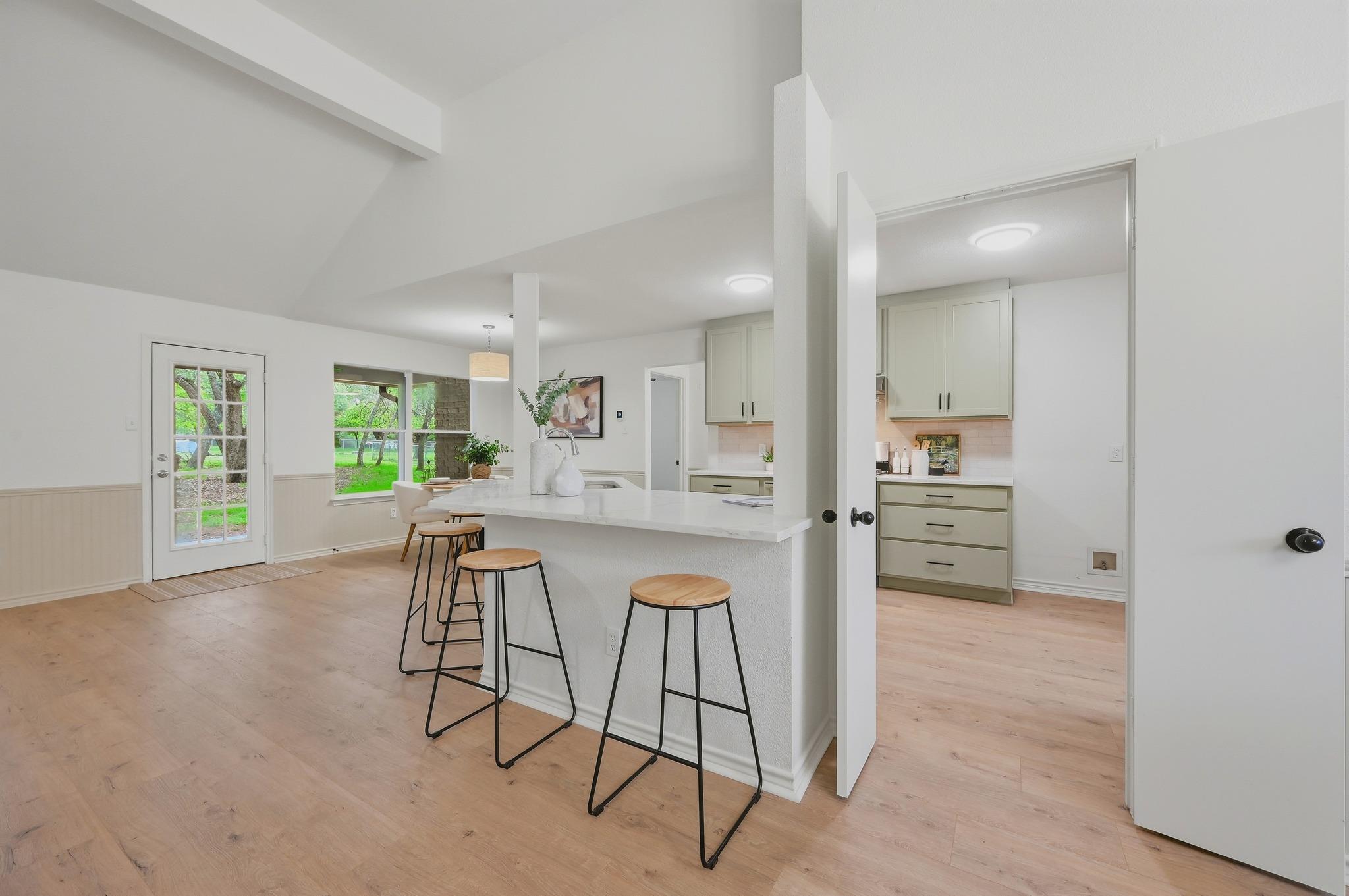 375 Rhodes Ln, Wimberley, TX 78676