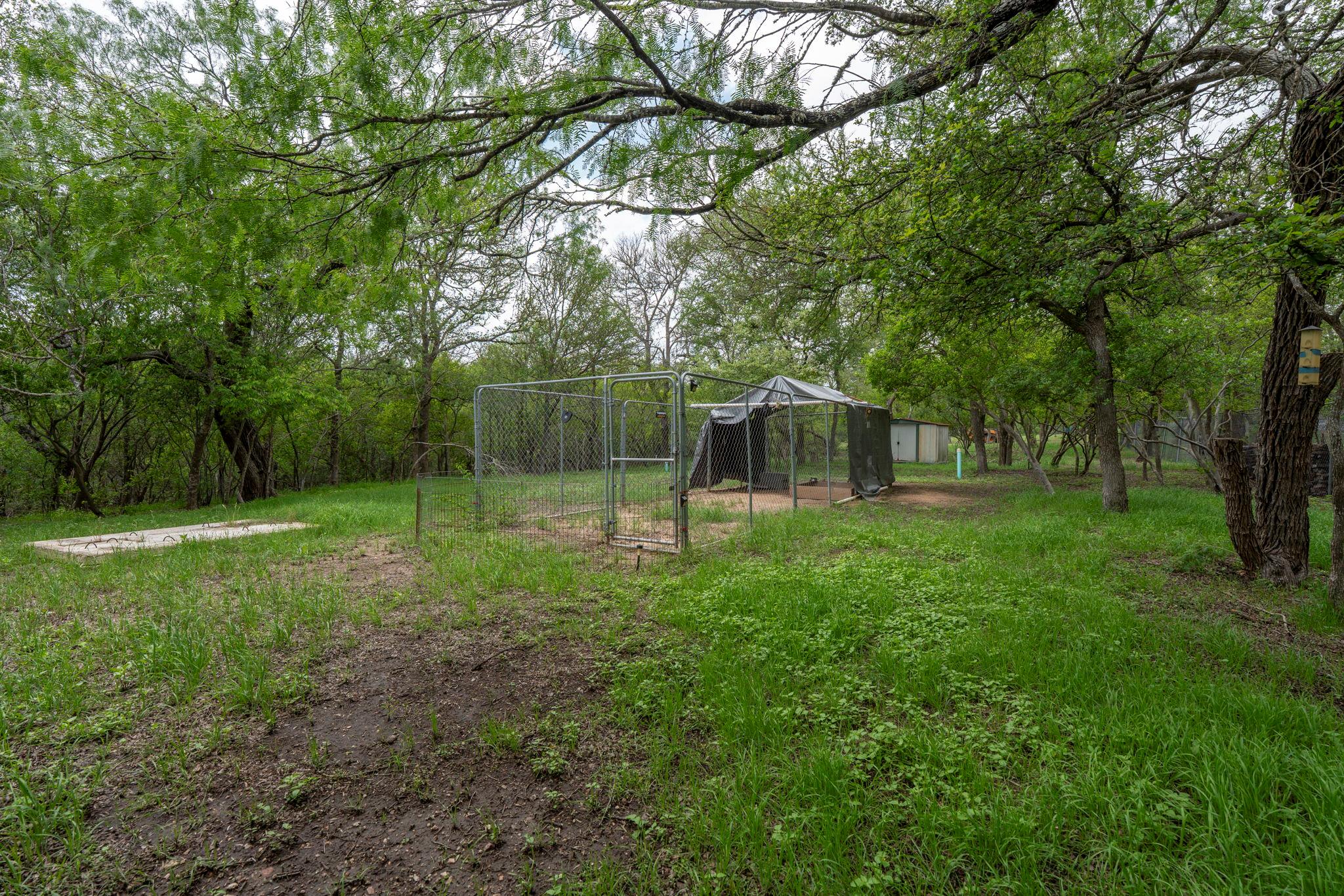 110 Oak Holw, Dale, TX 78616