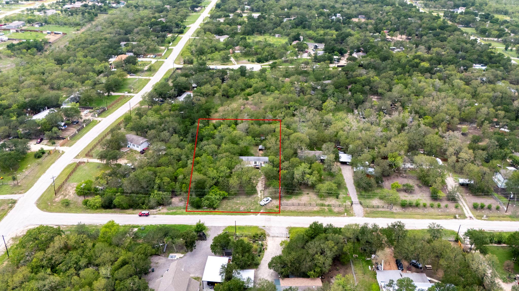 110 Oak Holw, Dale, TX 78616