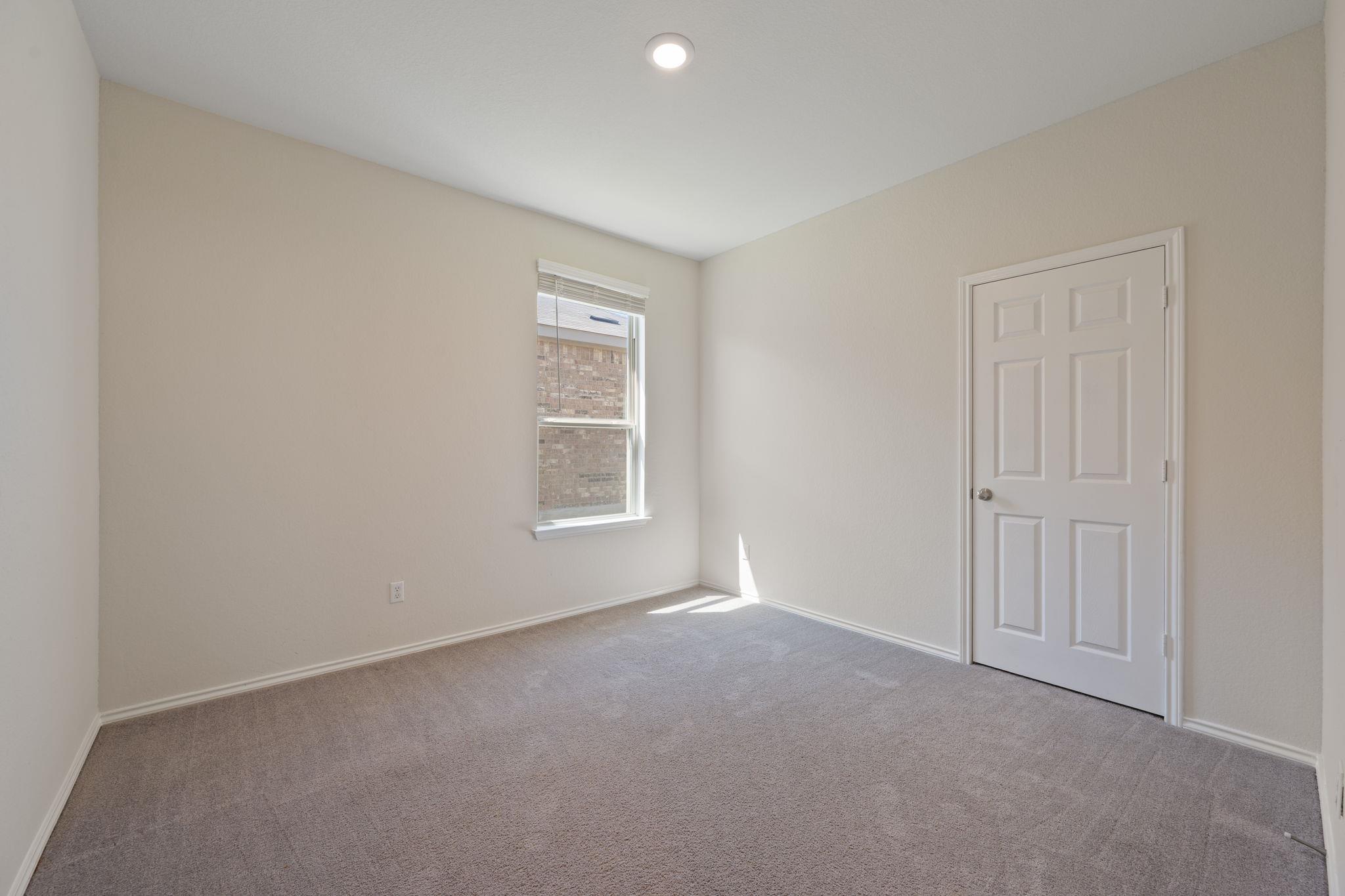 184 Gunther Way, Taylor, TX 76574