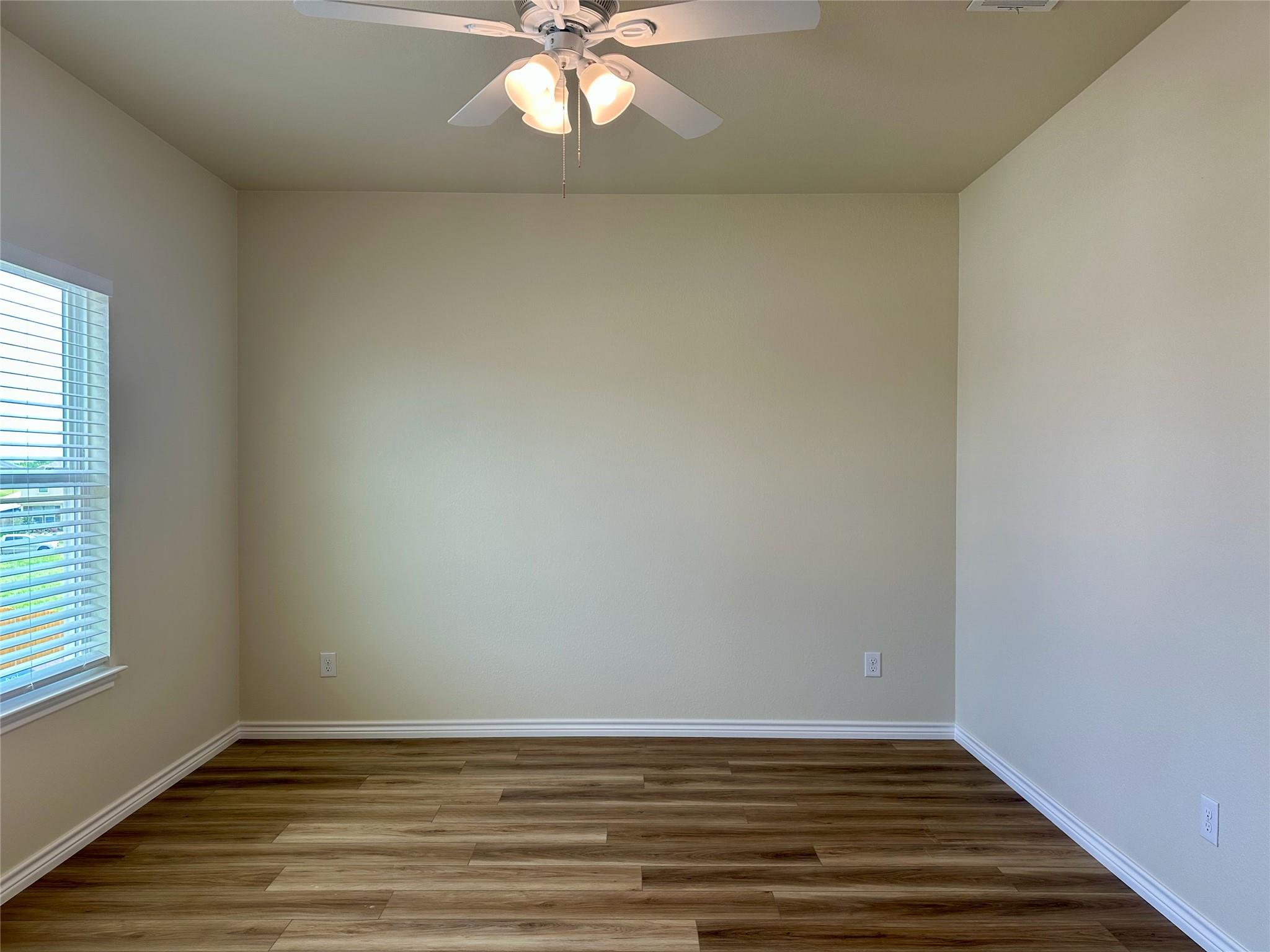 515 War Admiral Dr # A, Jarrell, TX 76537