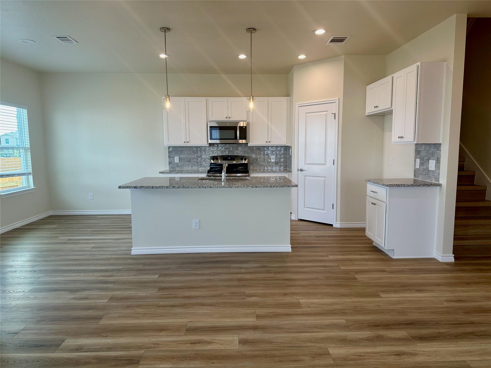 515 War Admiral Dr # A, Jarrell, TX 76537