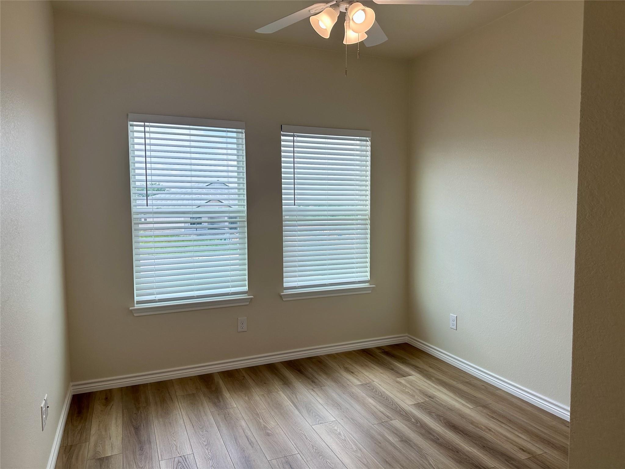 515 War Admiral Dr # A, Jarrell, TX 76537