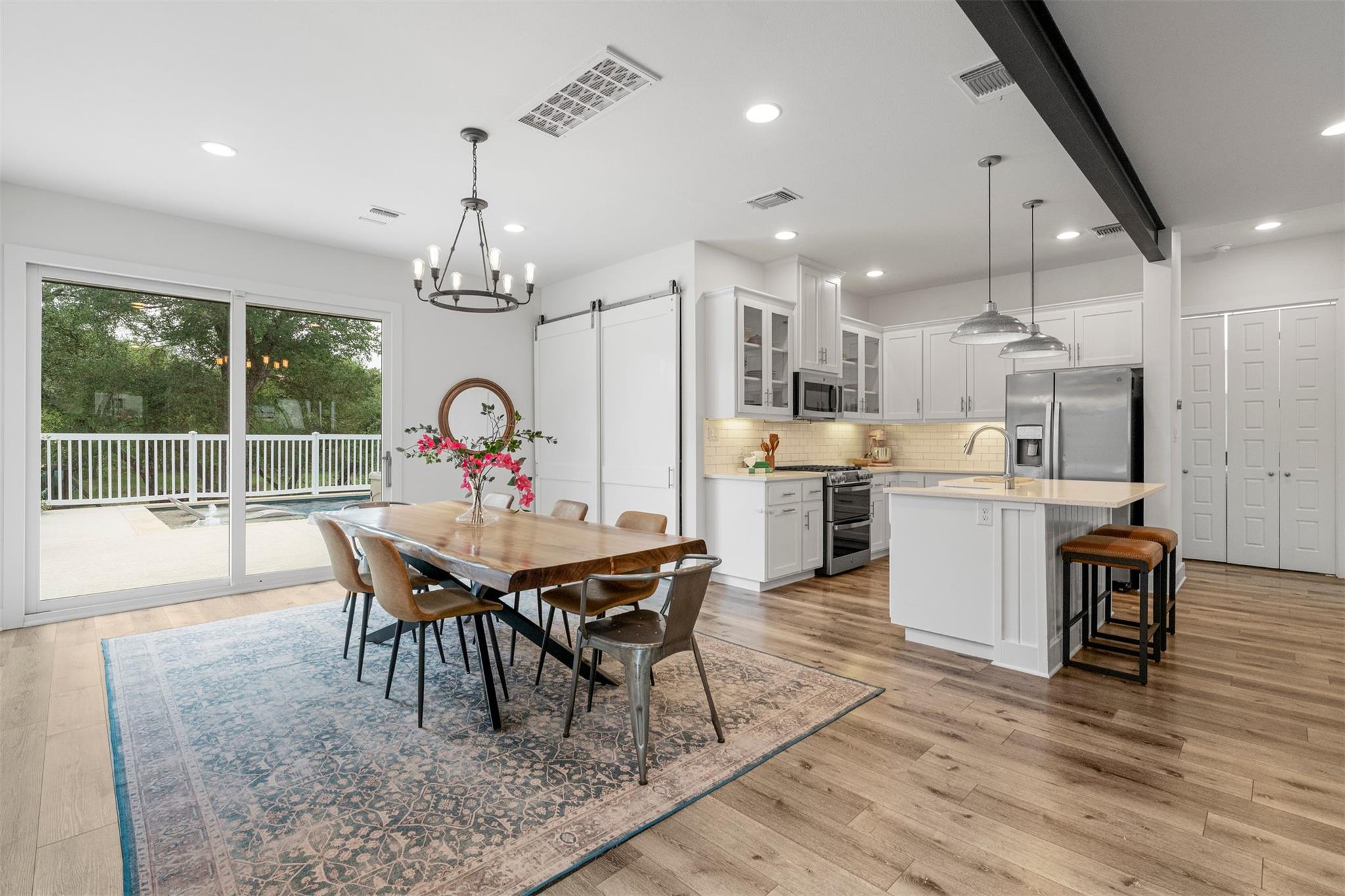 509 Victorian Gable Dr, Driftwood, TX 78619