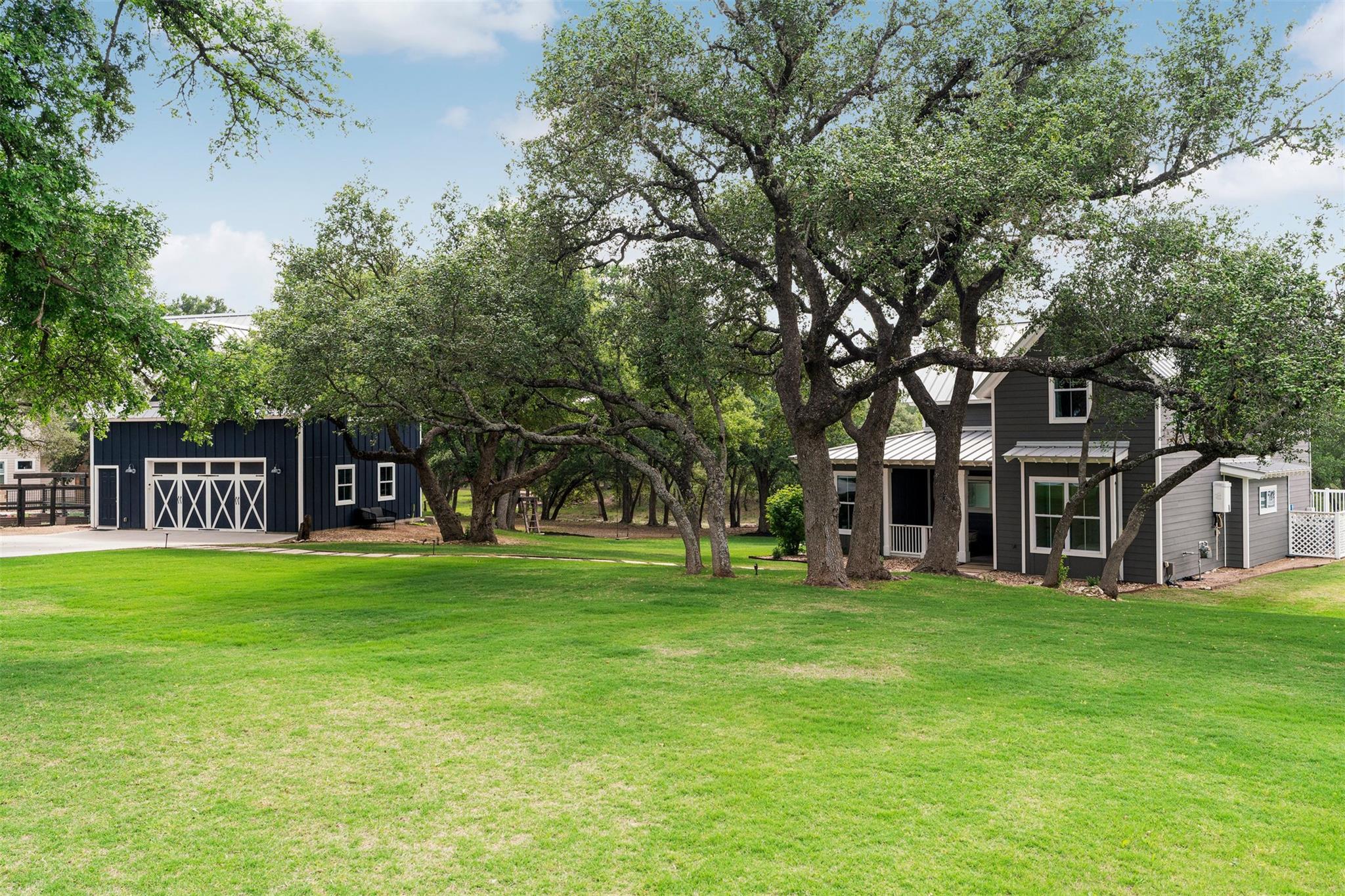509 Victorian Gable Dr, Driftwood, TX 78619
