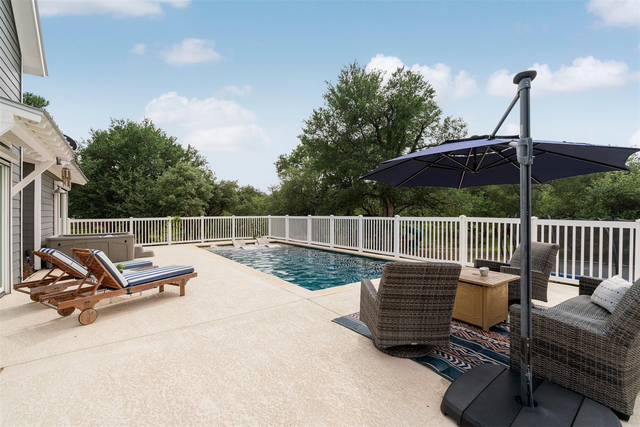 509 Victorian Gable Dr, Driftwood, TX 78619