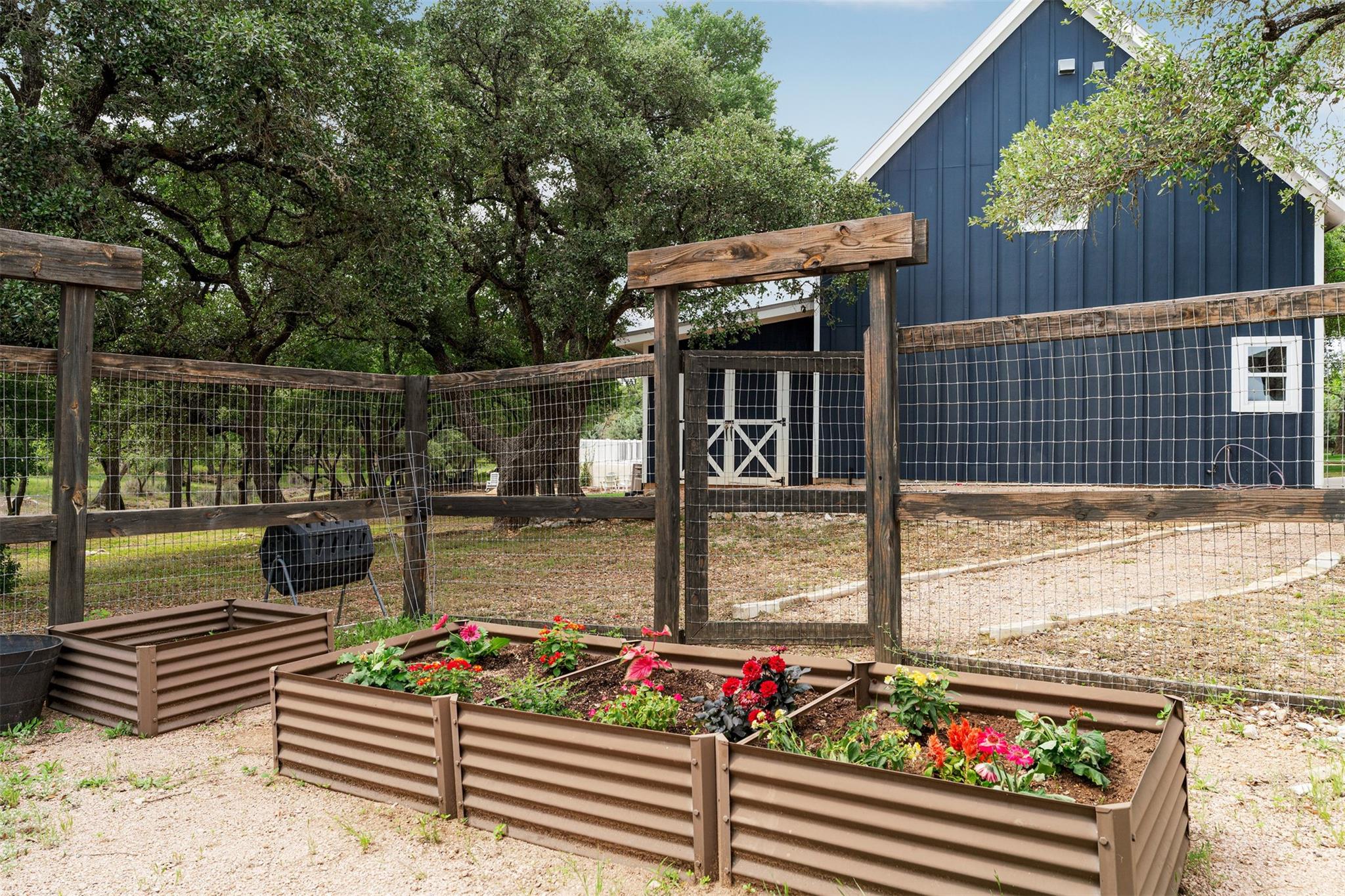 509 Victorian Gable Dr, Driftwood, TX 78619