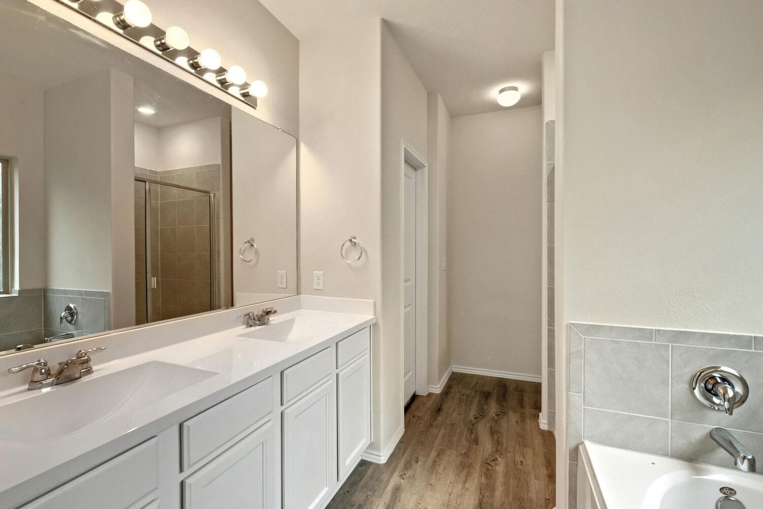 7300 Dungarees Way, Del Valle, TX 78617