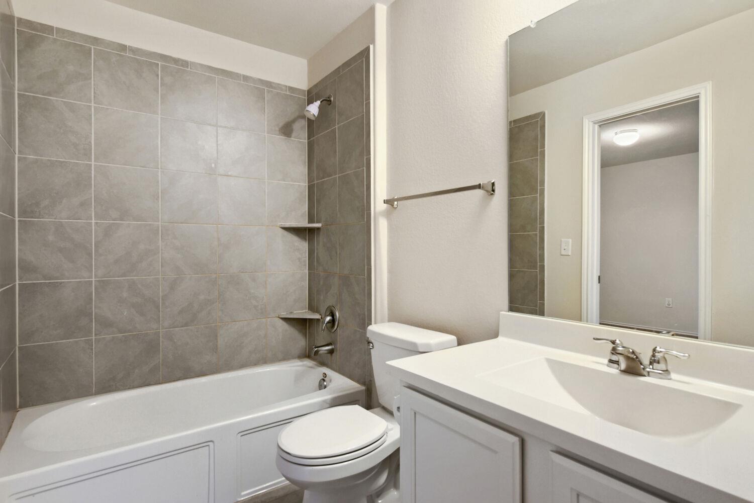 7300 Dungarees Way, Del Valle, TX 78617