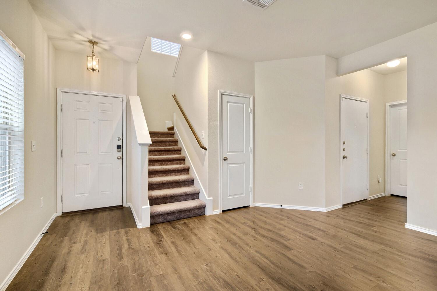 7300 Dungarees Way, Del Valle, TX 78617