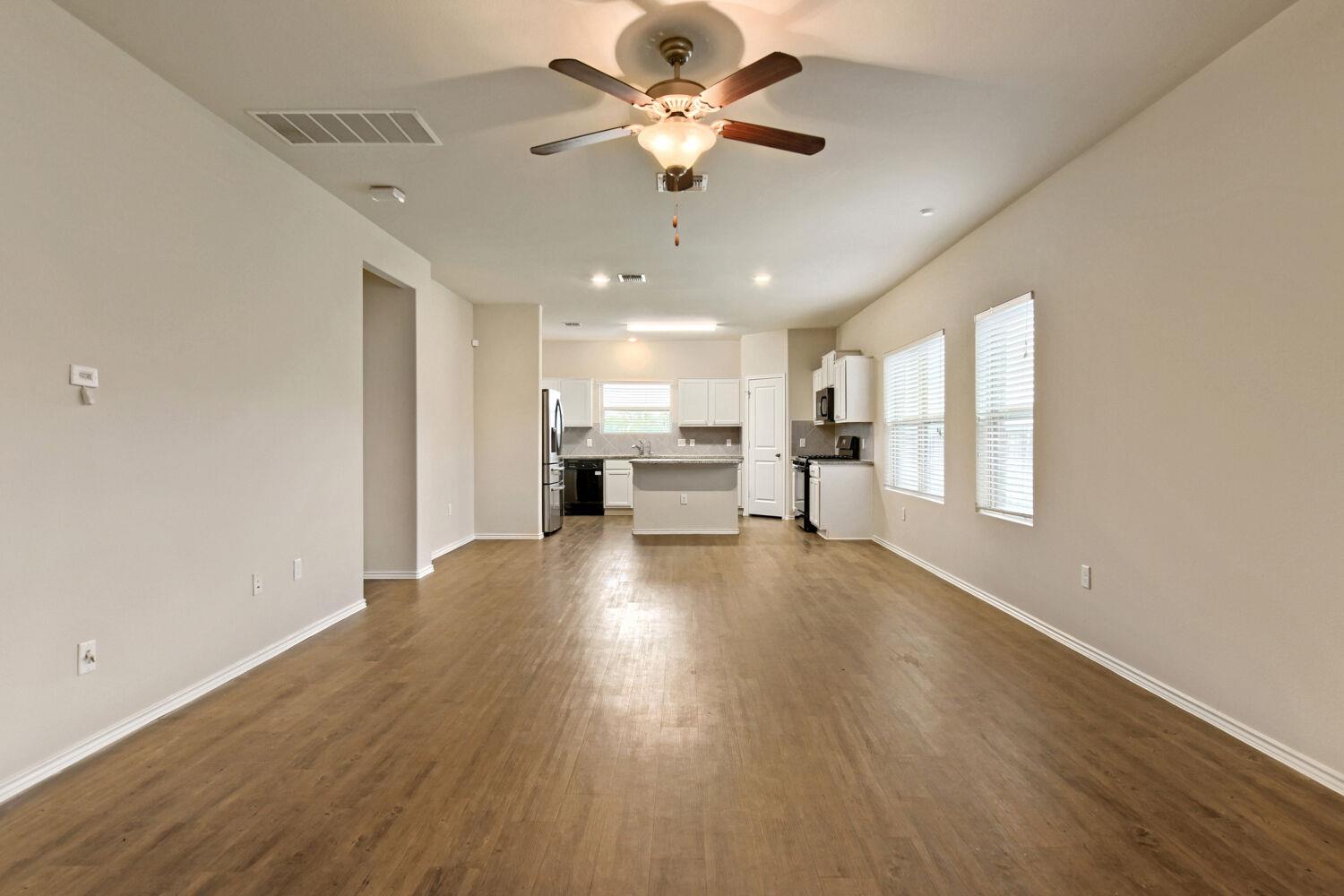 7300 Dungarees Way, Del Valle, TX 78617