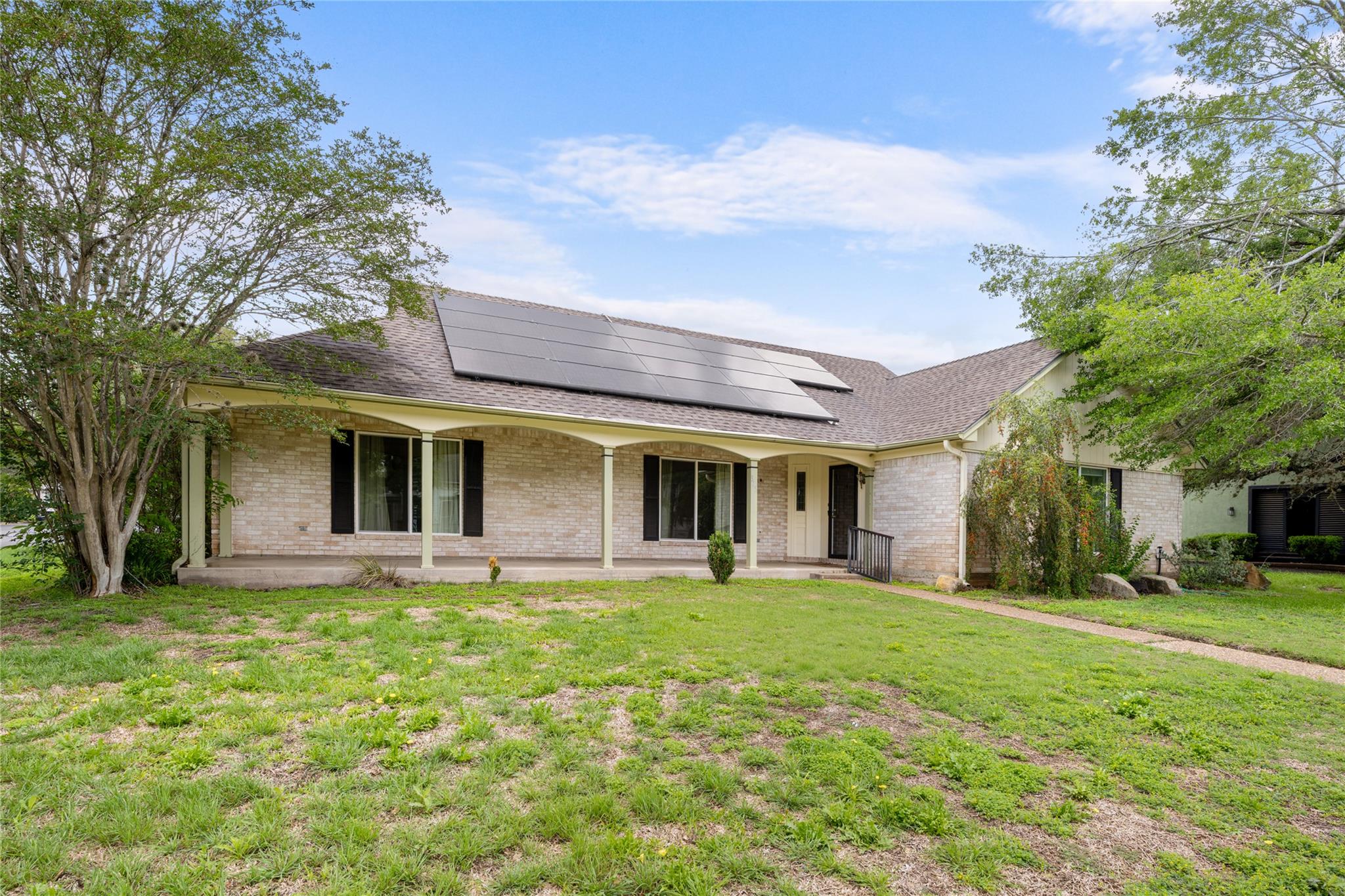 315 E Fannin St, La Grange, TX 78945