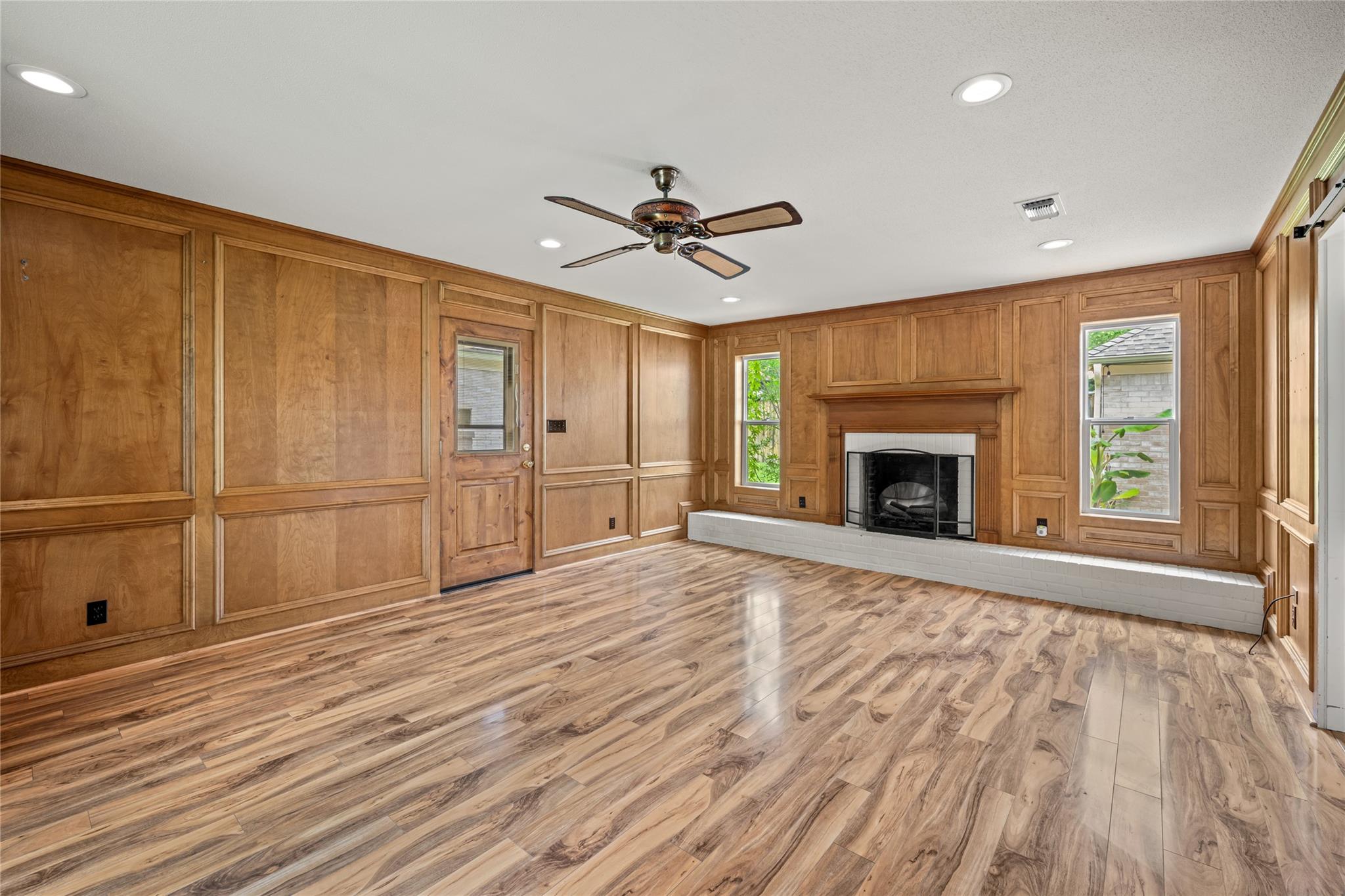 315 E Fannin St, La Grange, TX 78945