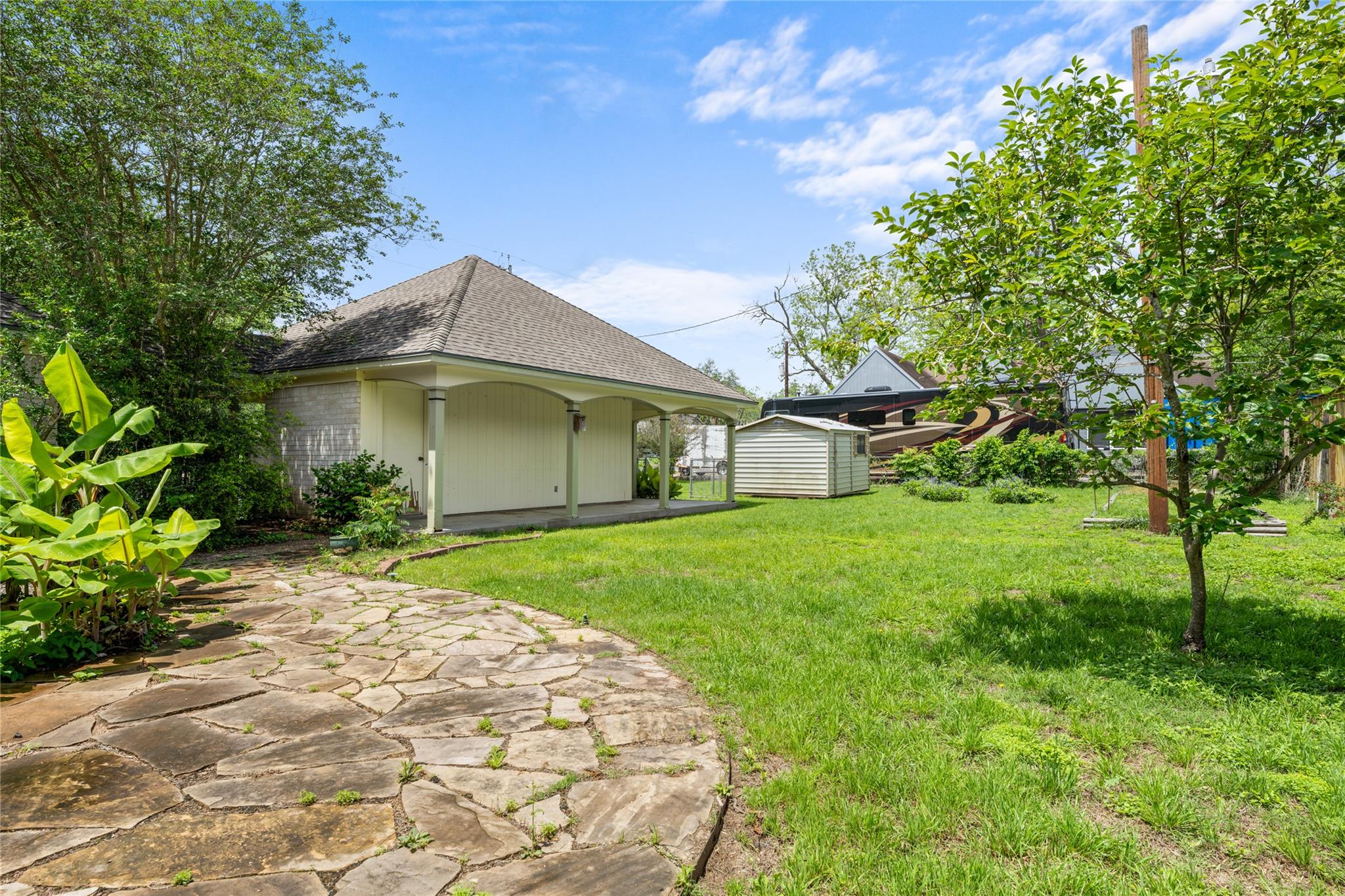 315 E Fannin St, La Grange, TX 78945