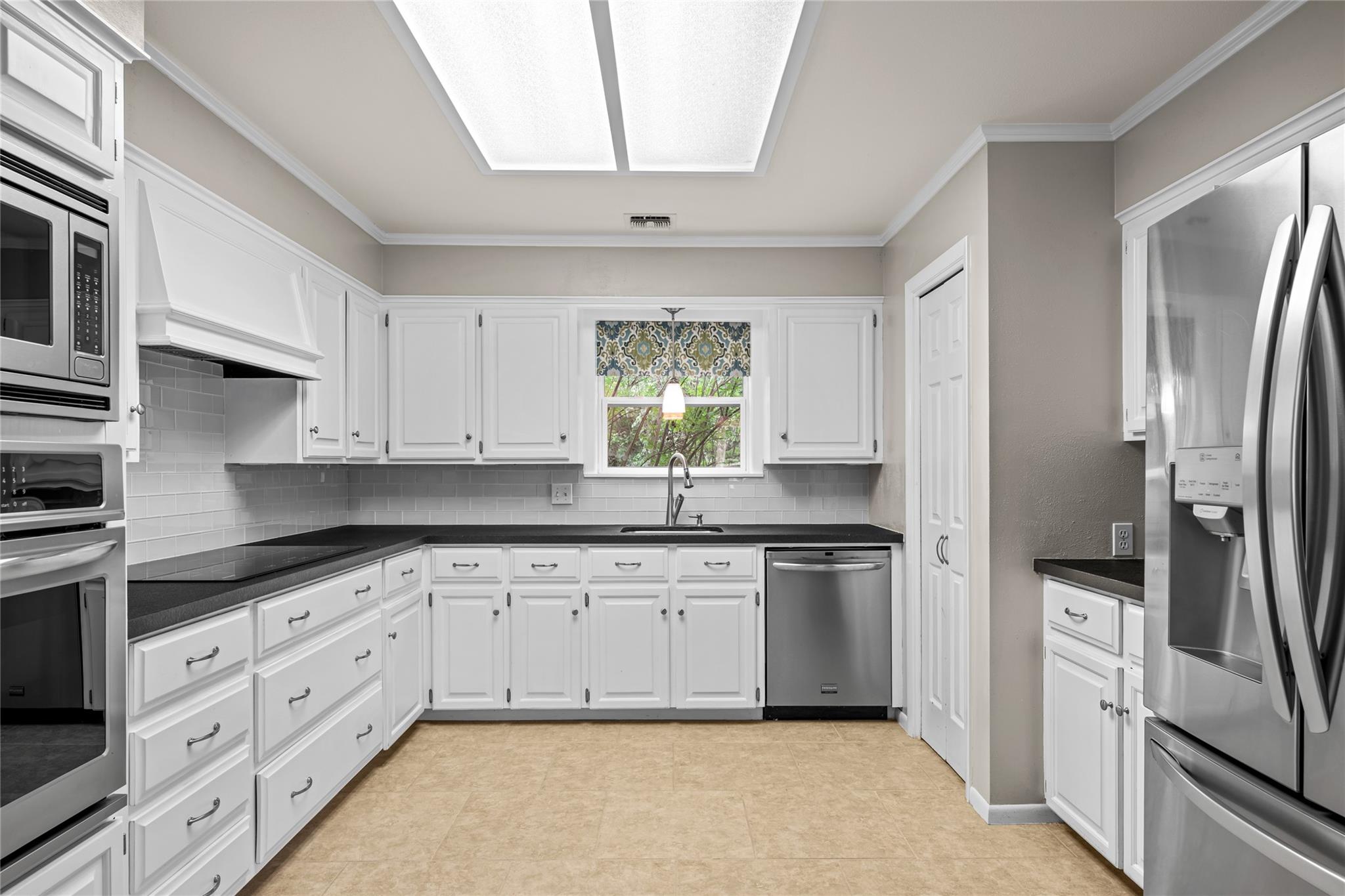 315 E Fannin St, La Grange, TX 78945