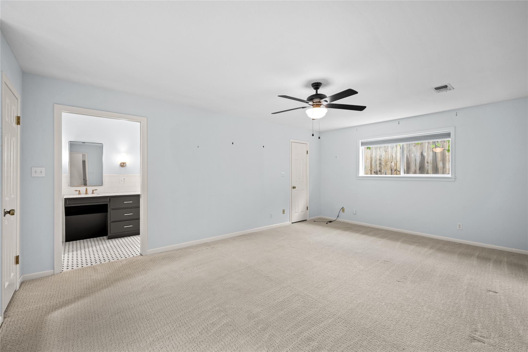 315 E Fannin St, La Grange, TX 78945