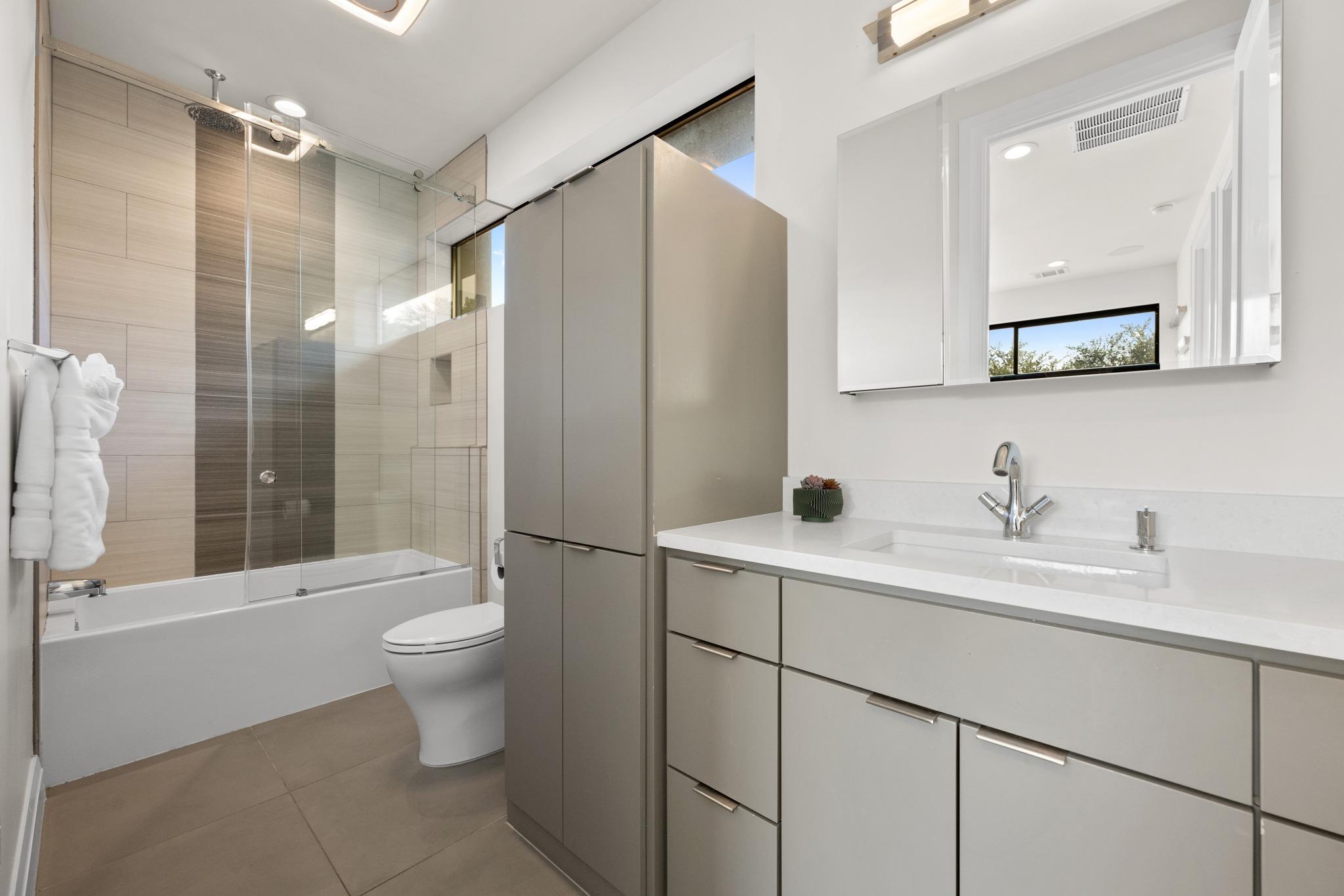 1201 Kenwood Ave, Austin, TX 78704