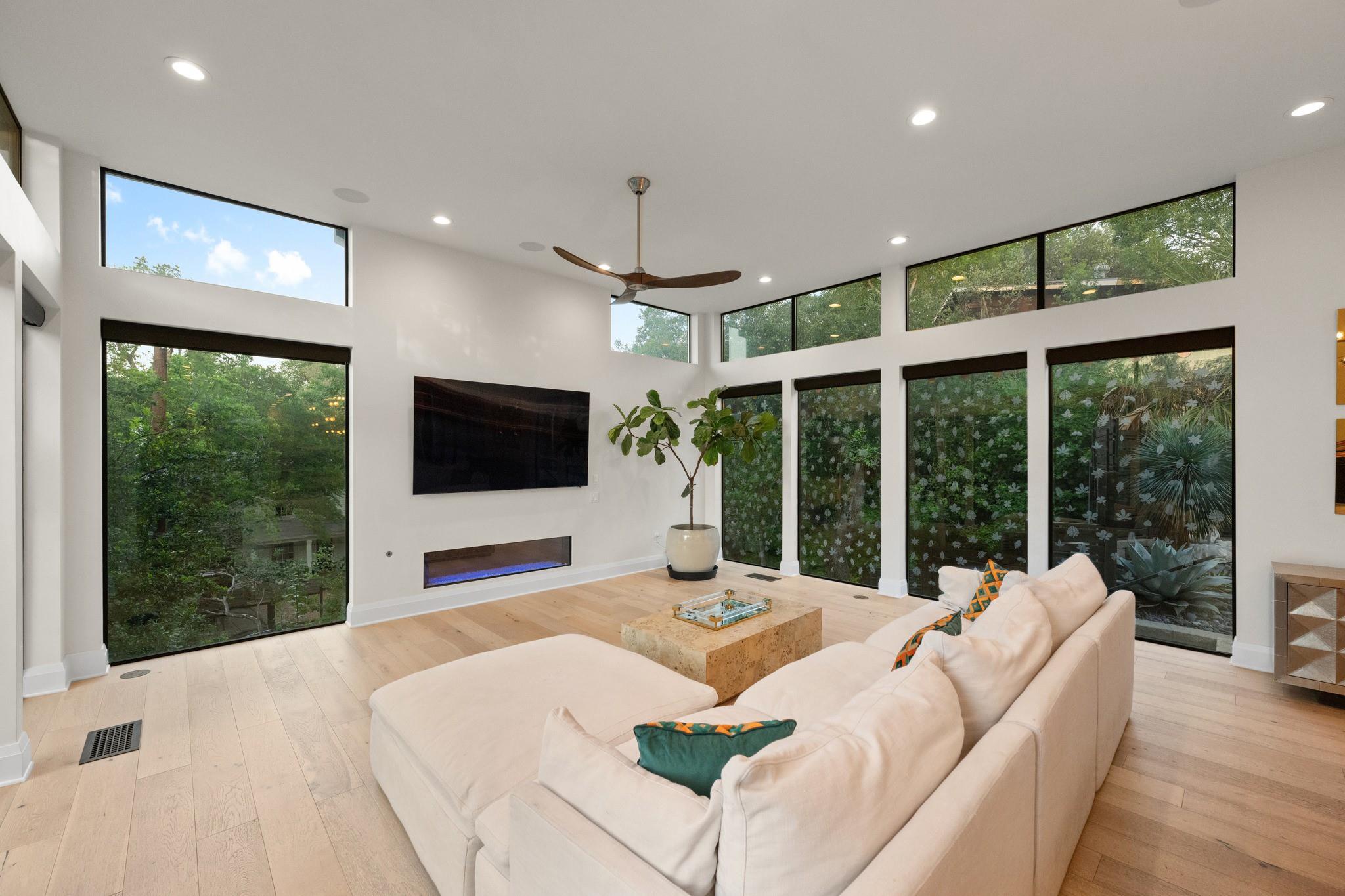 1201 Kenwood Ave, Austin, TX 78704