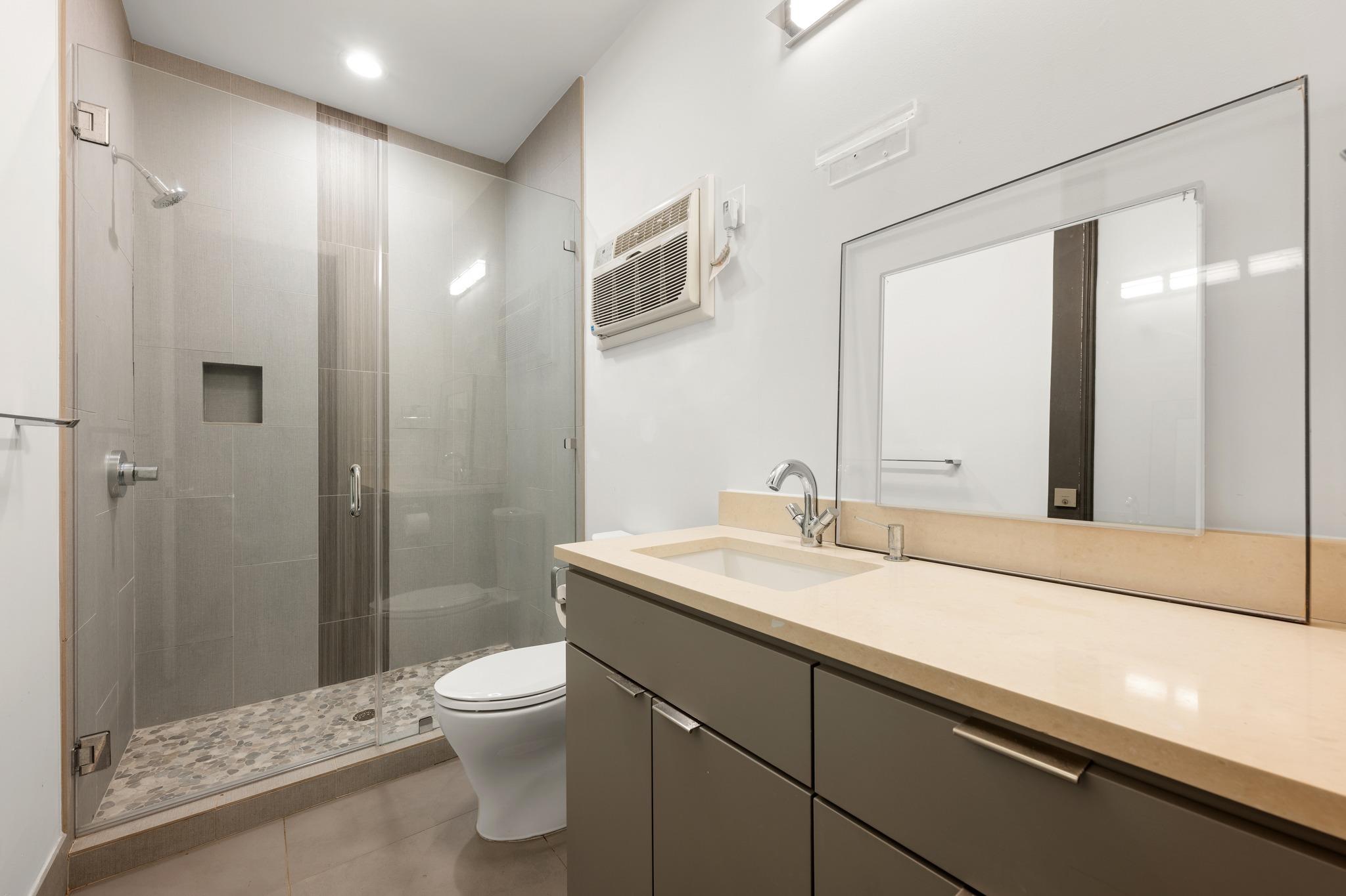 1201 Kenwood Ave, Austin, TX 78704