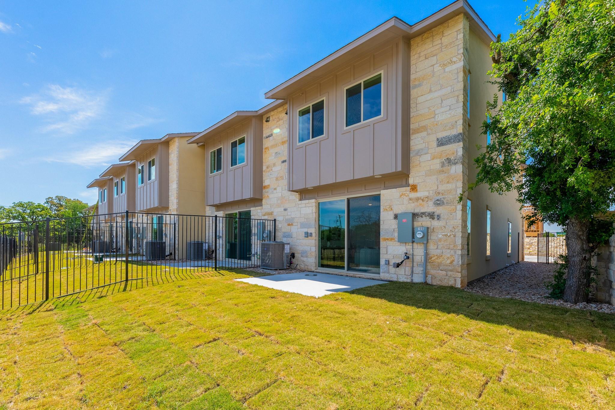 106 Tesla Cir, Round Rock, TX 78681