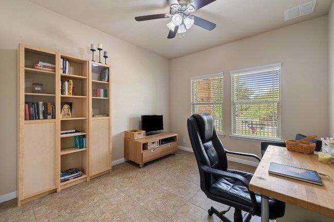 17700 Linkview Dr, Dripping Springs, TX 78620