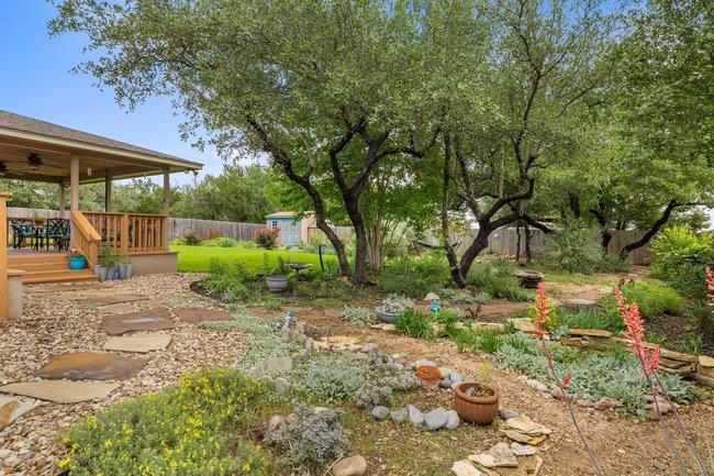 17700 Linkview Dr, Dripping Springs, TX 78620