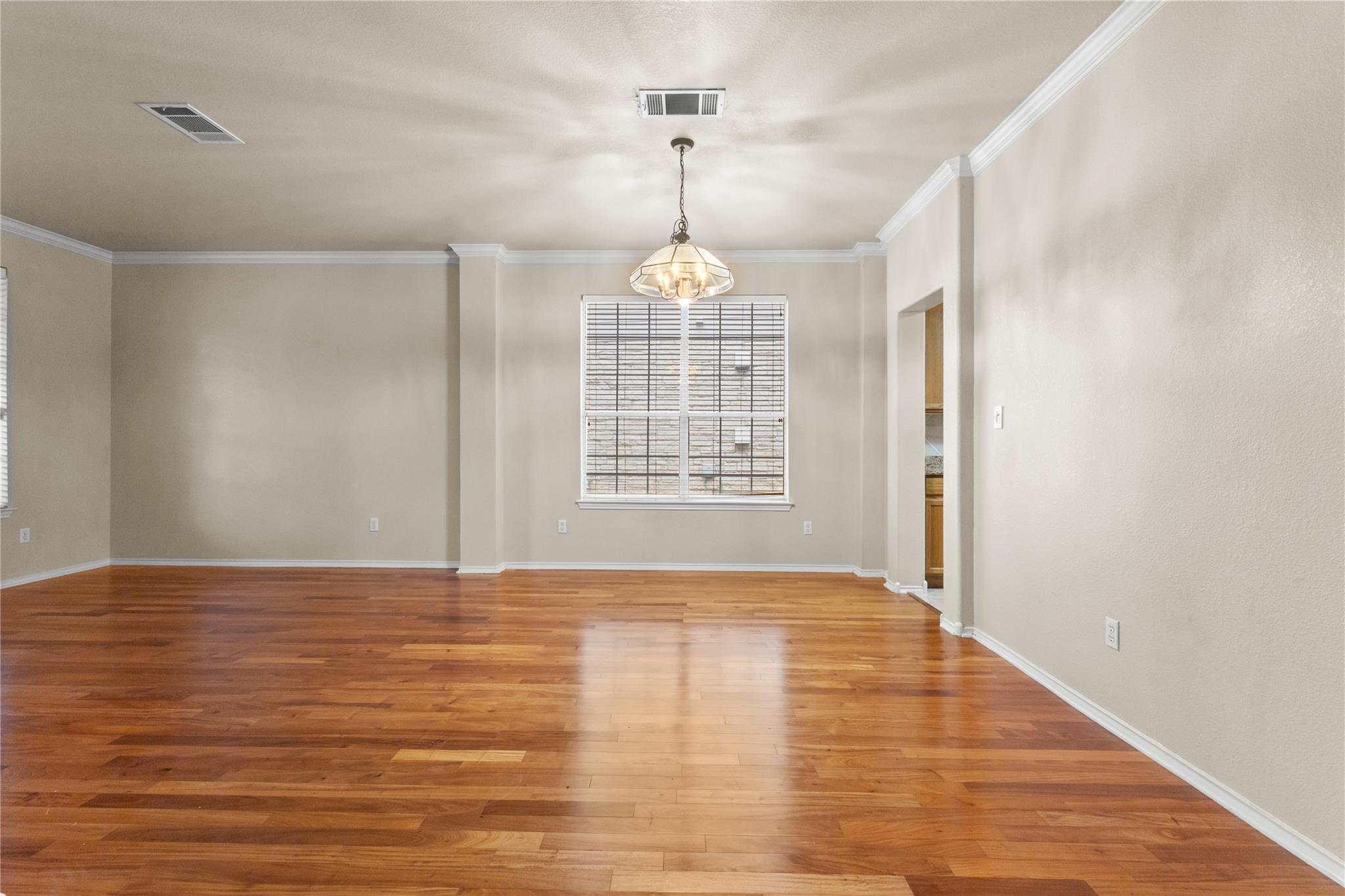 1616 Chasewood Dr, Austin, TX 78727