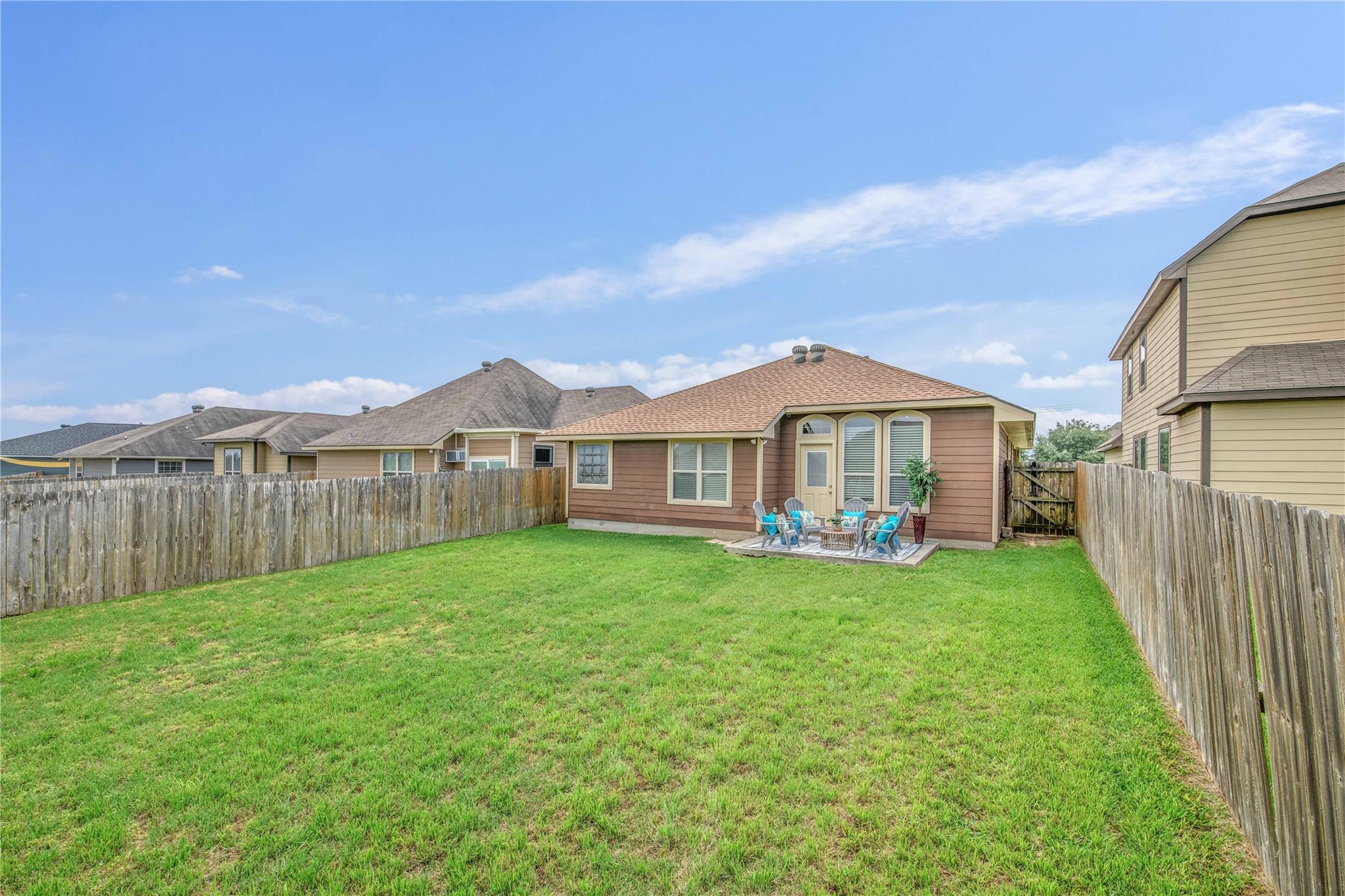 1058 Venice Dr, Bryan, TX 77808