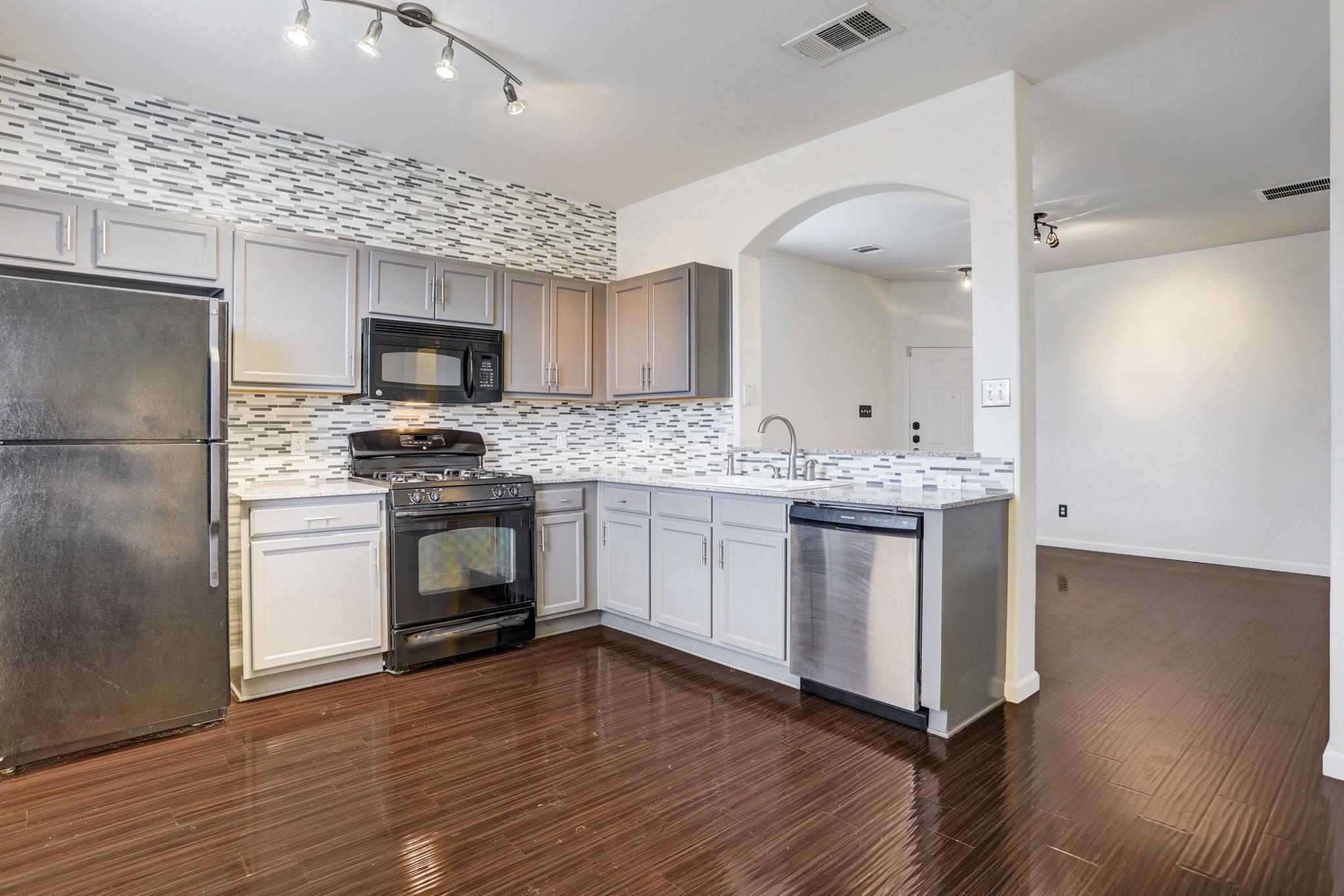 14608 Walt Whitman Trl # B, Pflugerville, TX 78660