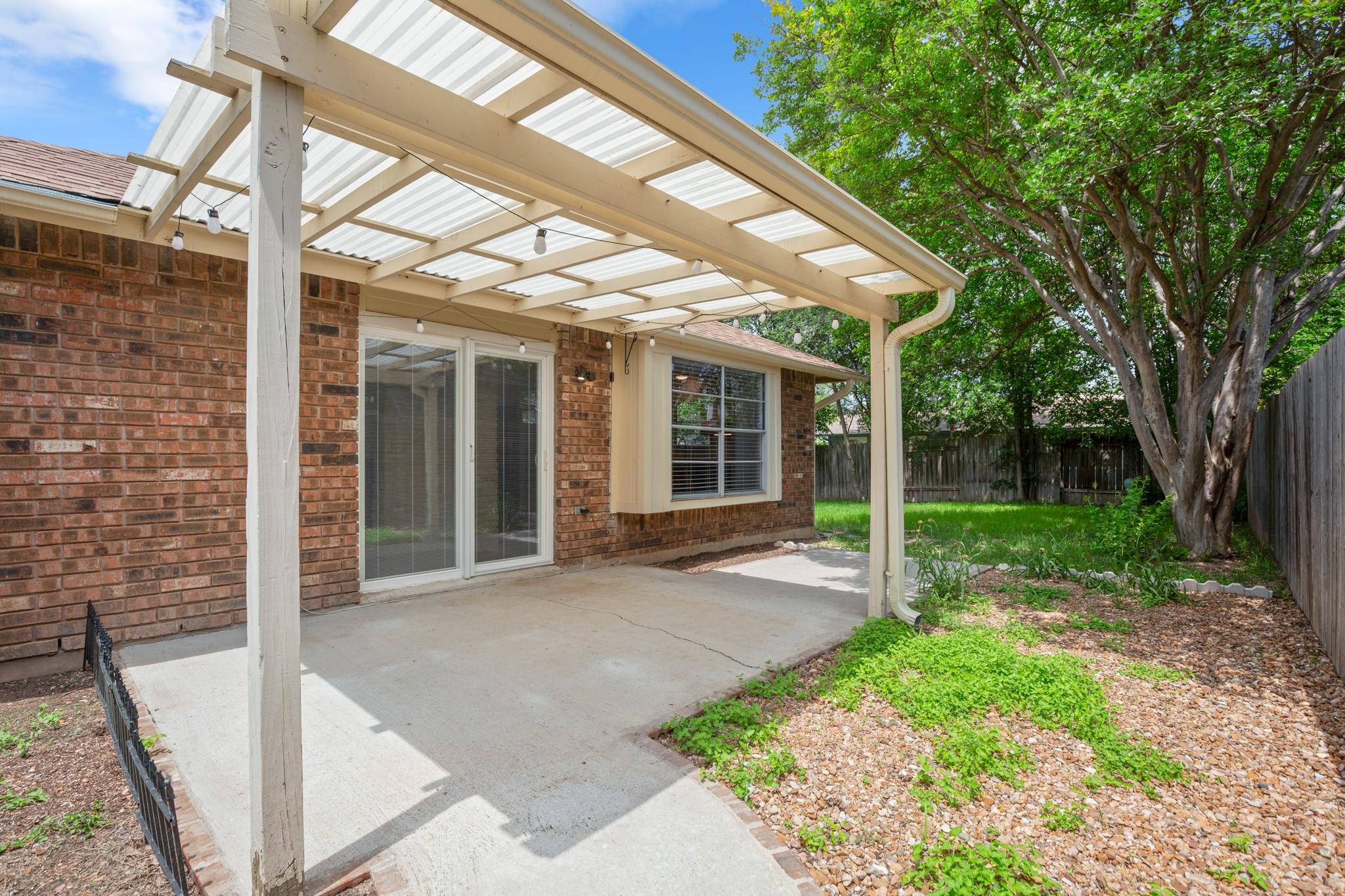 1212 Dunstan Dr, Austin, TX 78745