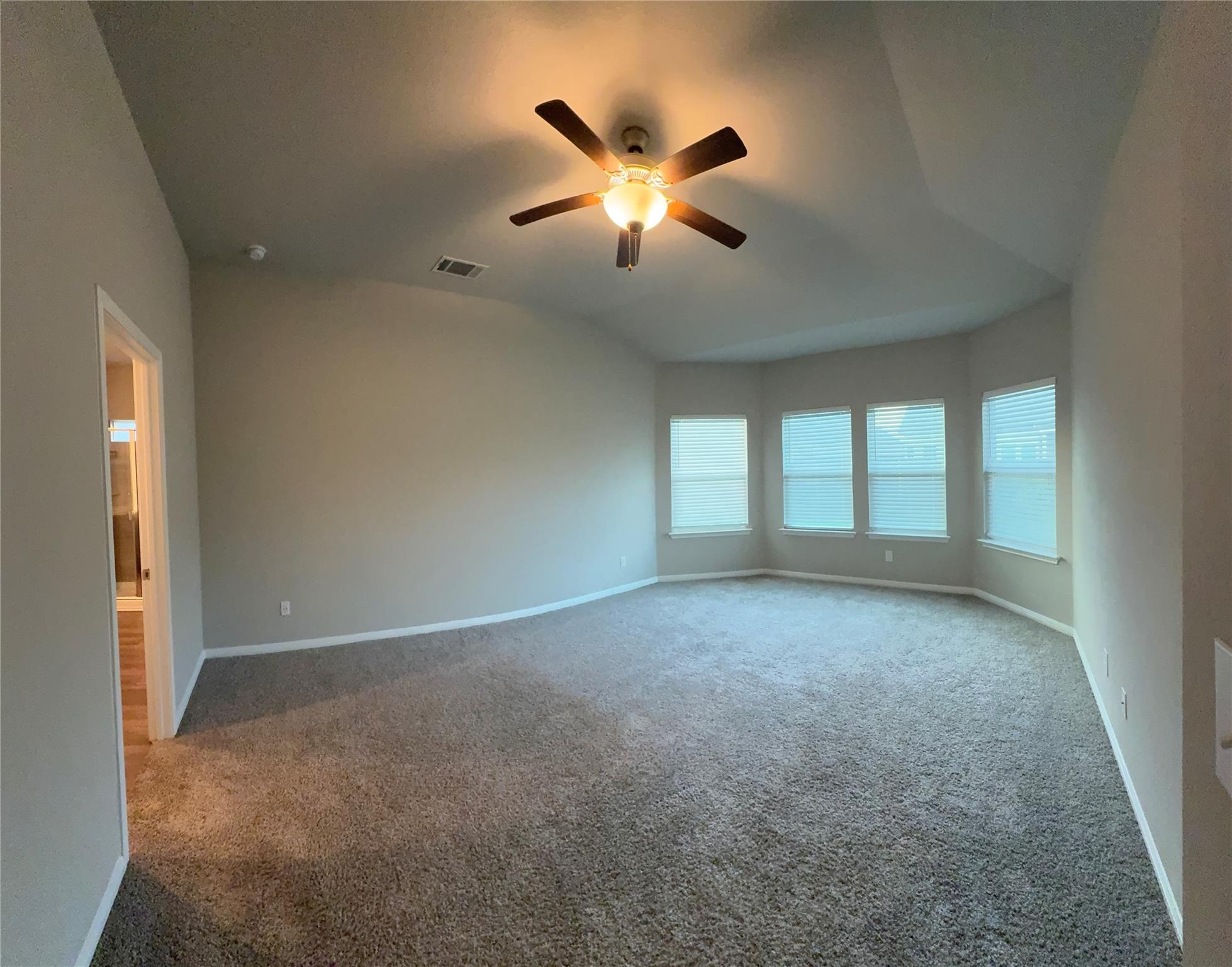 104 Osier Pass, Hutto, TX 78634