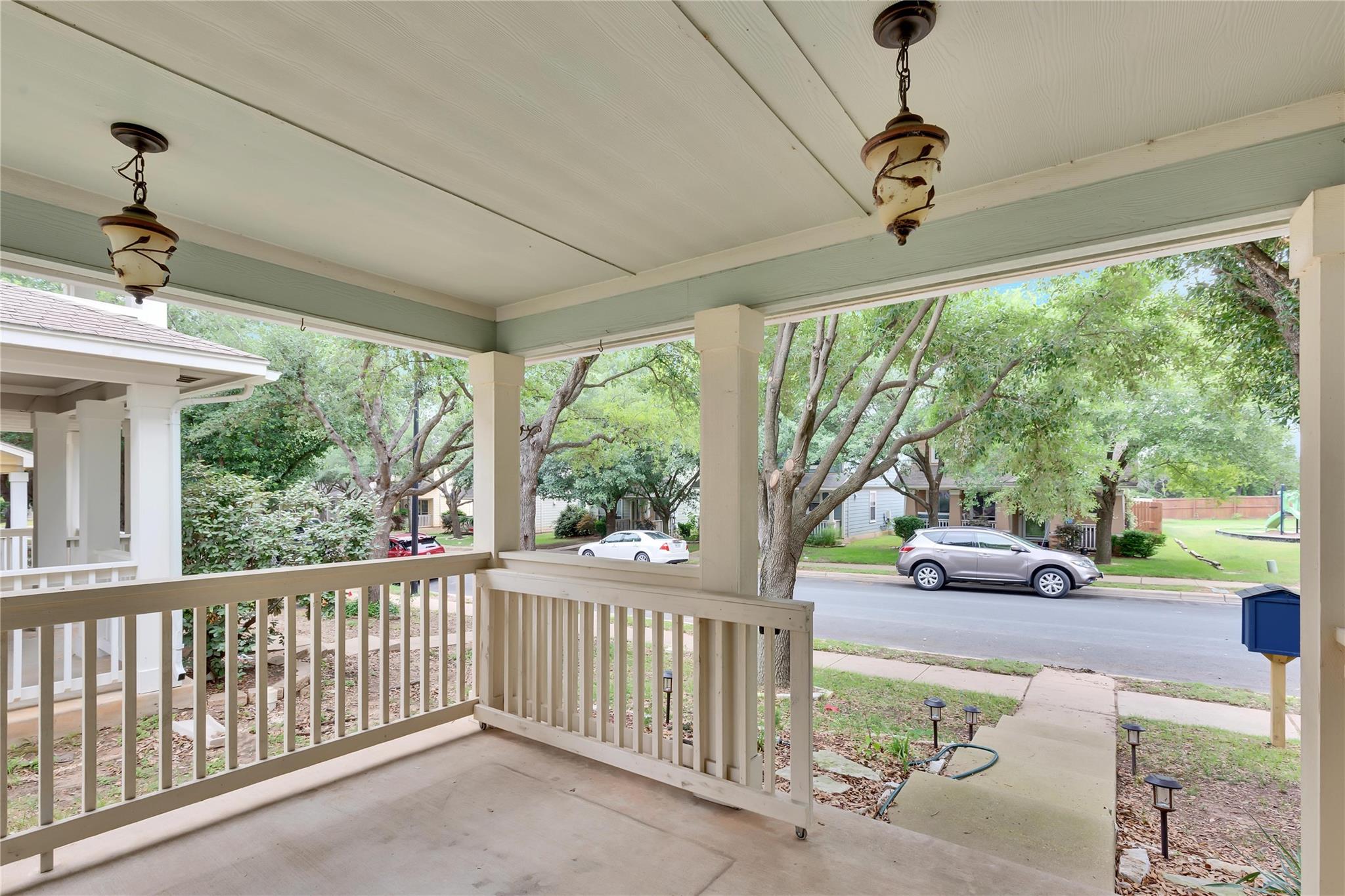 2212 Melissa Oaks Ln, Austin, TX 78744