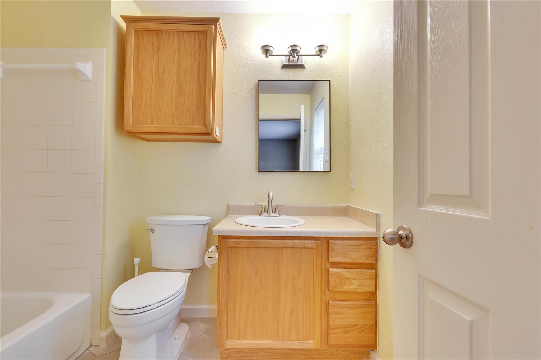 2212 Melissa Oaks Ln, Austin, TX 78744