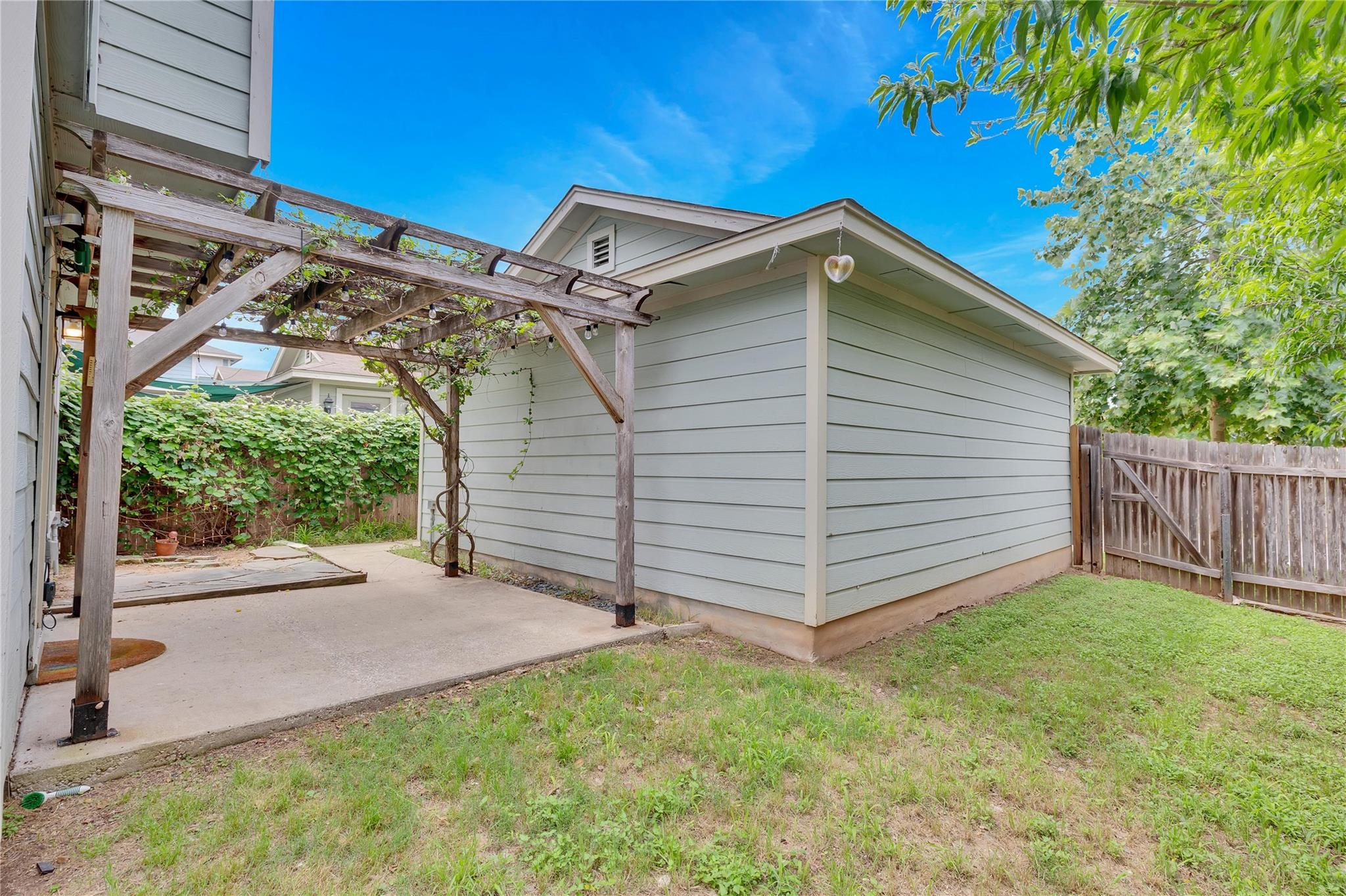 2212 Melissa Oaks Ln, Austin, TX 78744