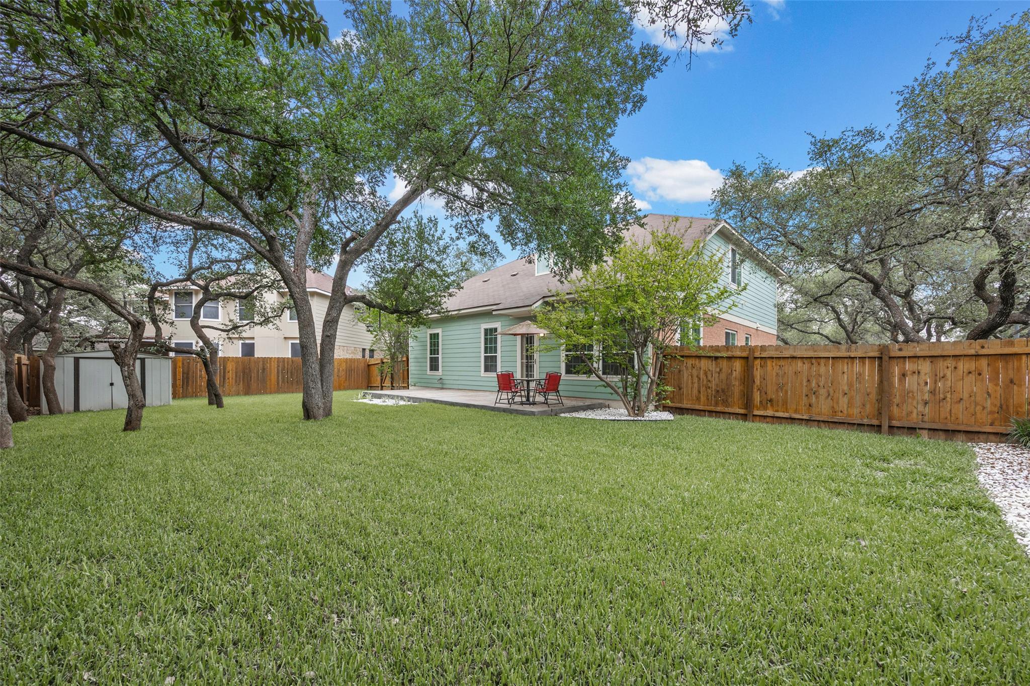 8610 Axis Dr, Austin, TX 78749
