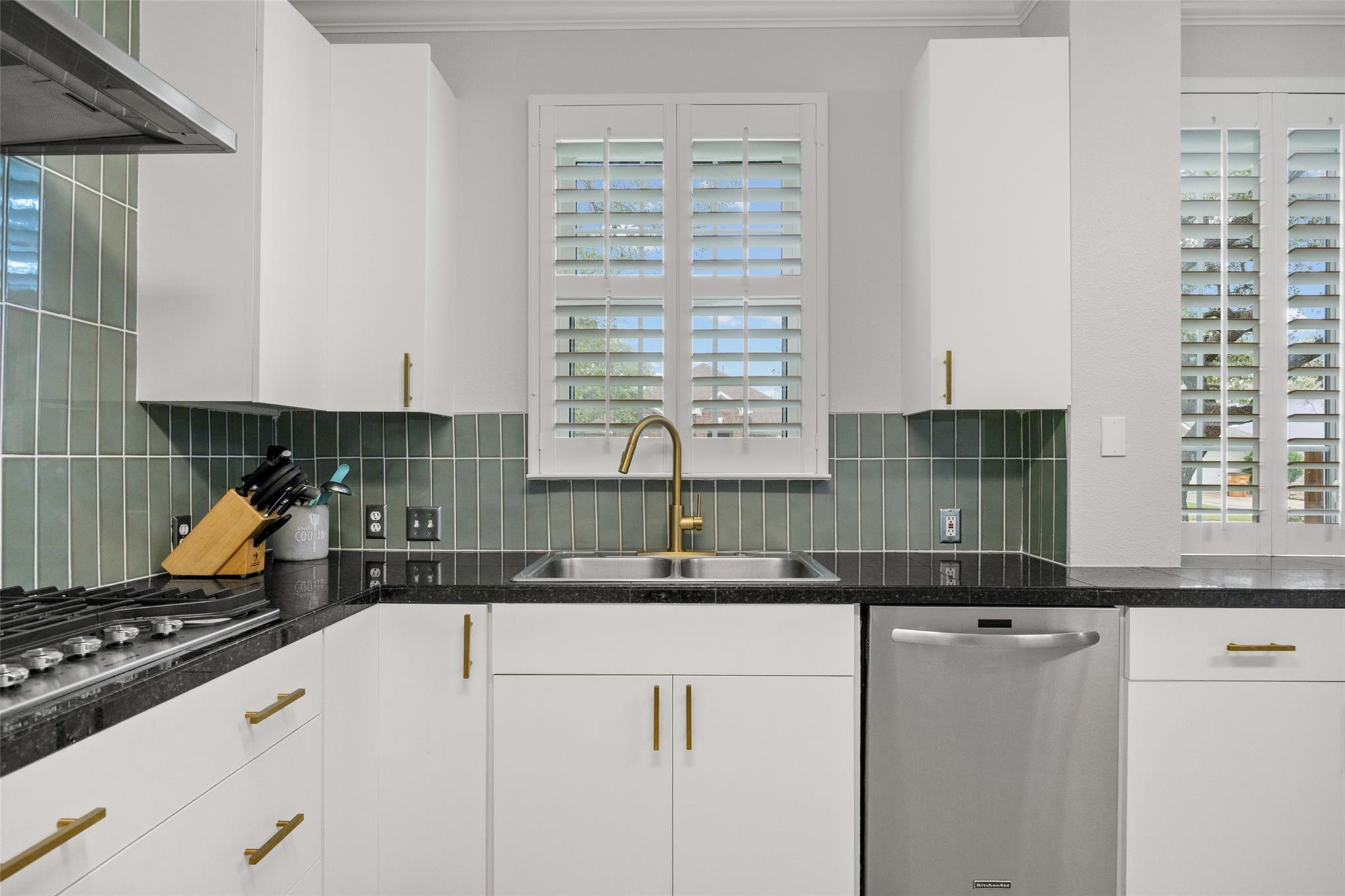 8610 Axis Dr, Austin, TX 78749