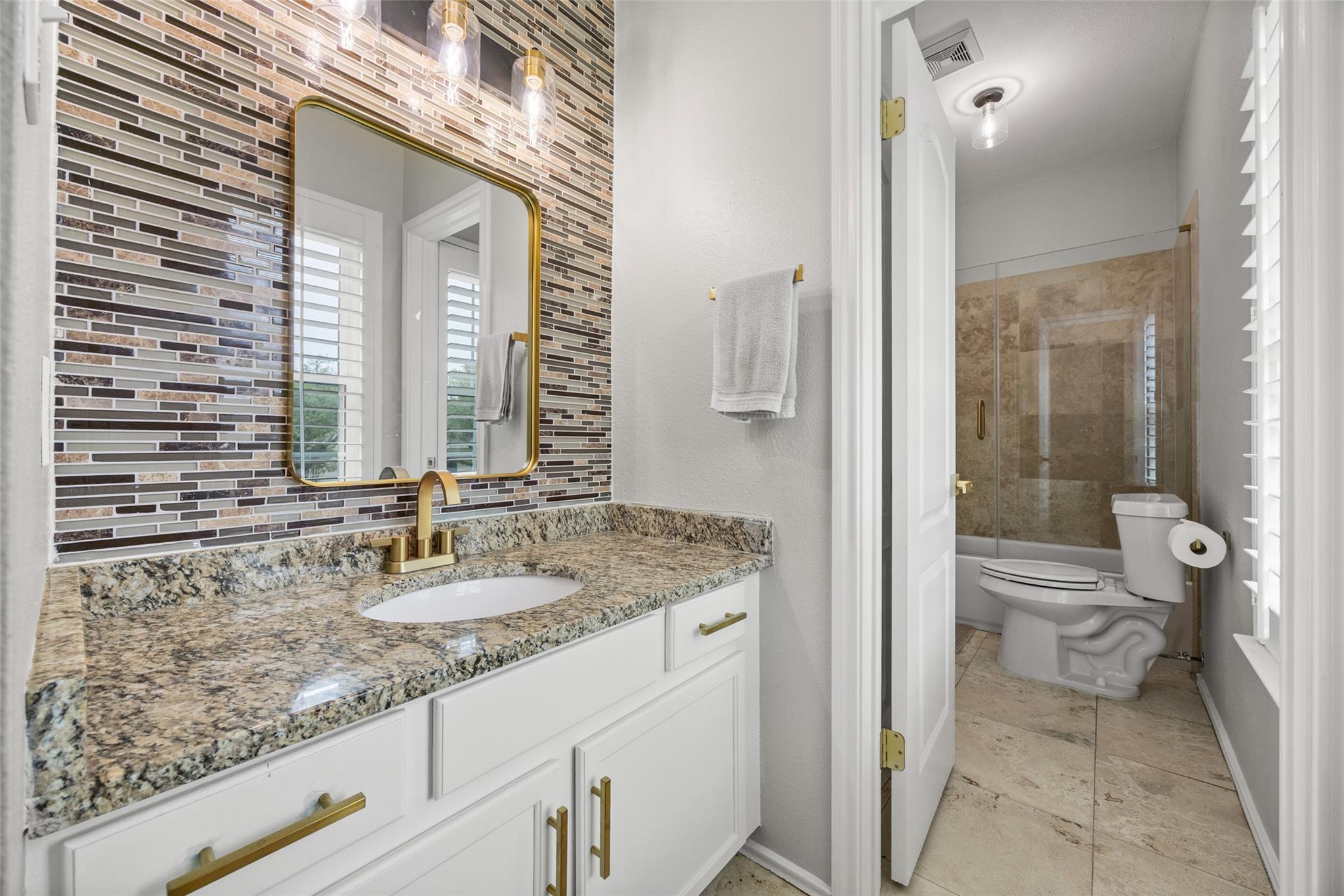 8610 Axis Dr, Austin, TX 78749
