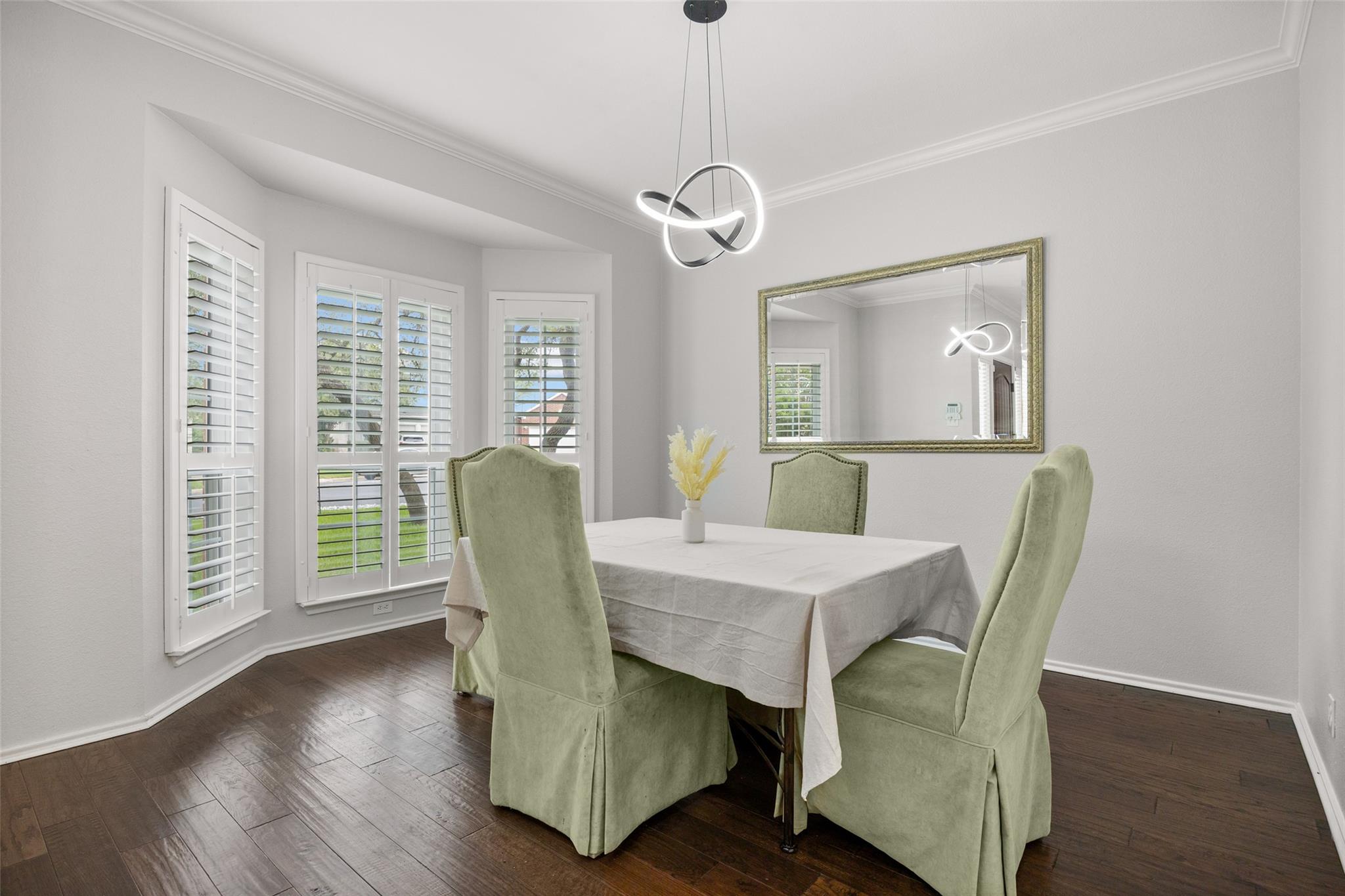 8610 Axis Dr, Austin, TX 78749