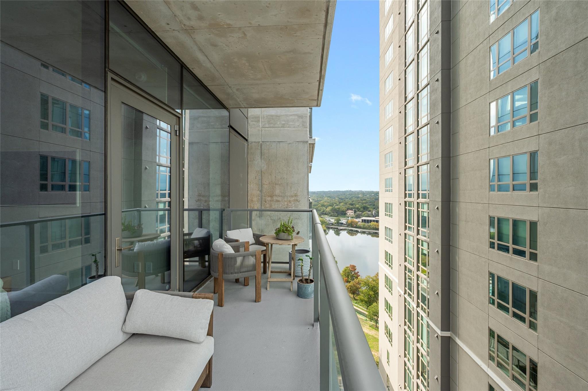 44 East Ave # 1504, Austin, TX 78701
