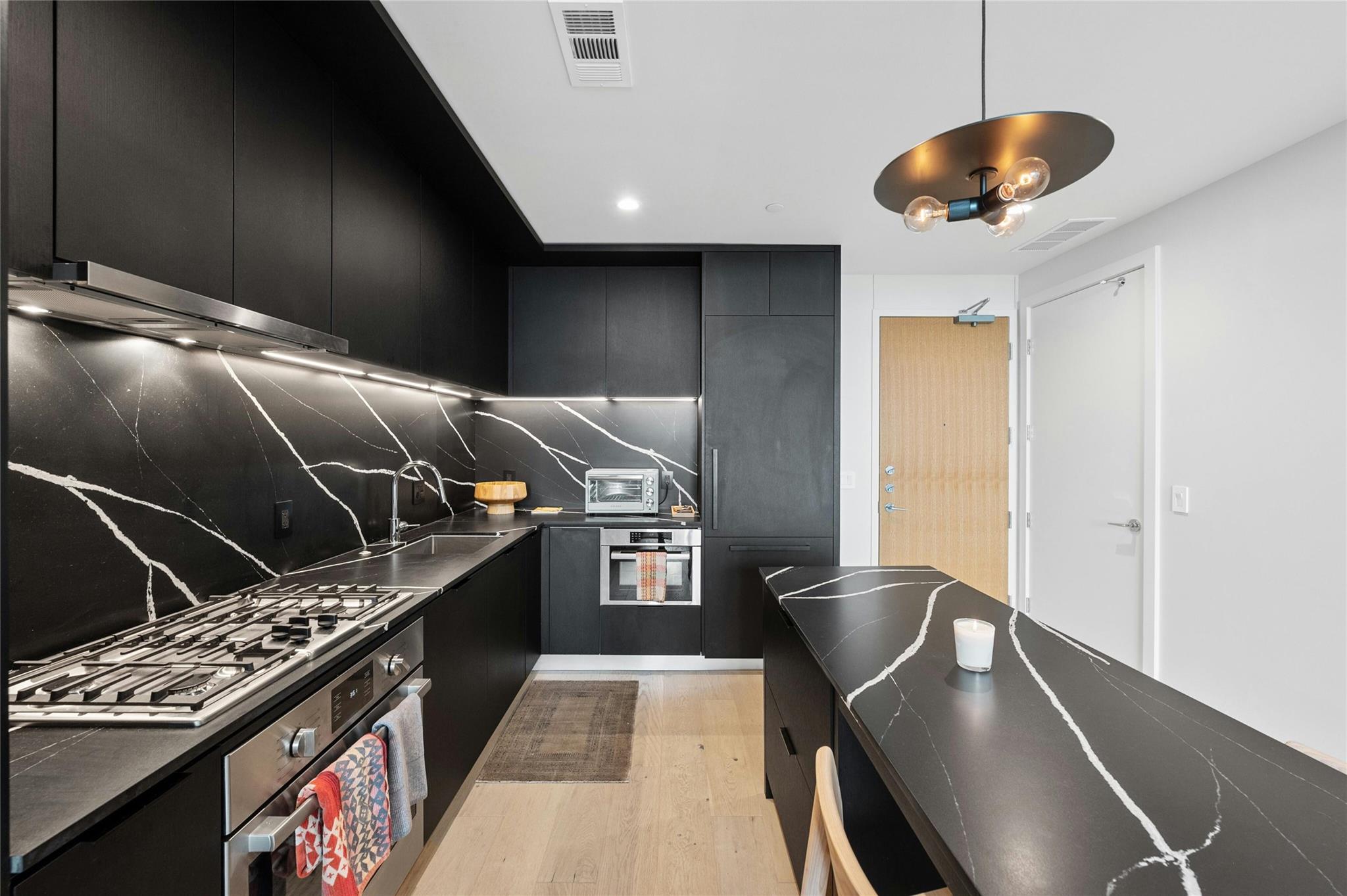 44 East Ave # 1504, Austin, TX 78701