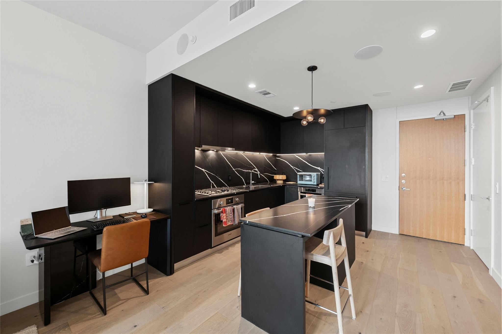 44 East Ave # 1504, Austin, TX 78701