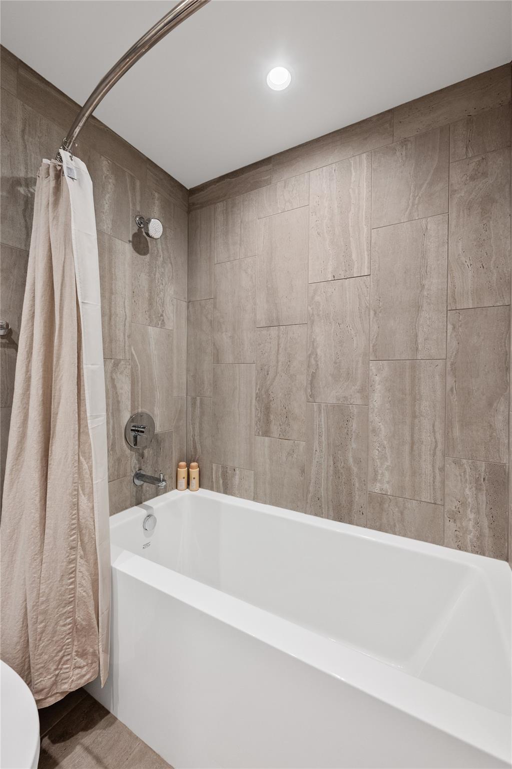 44 East Ave # 1504, Austin, TX 78701