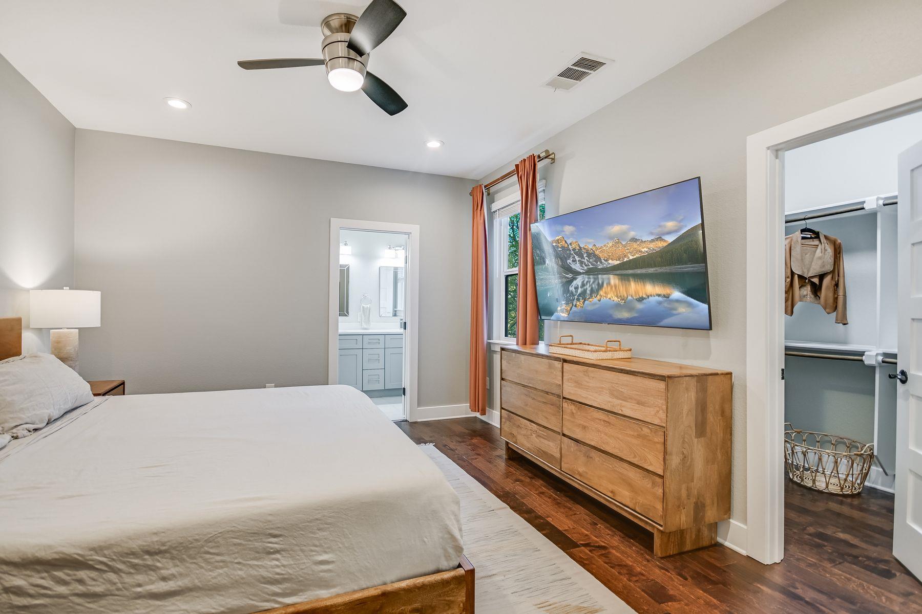 6310 Porter St # B, Austin, TX 78741