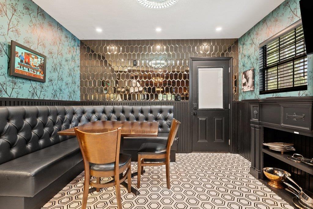 1300 Haskell St, Austin, TX 78702