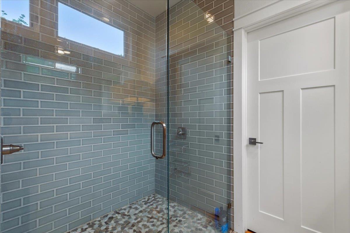 7512 Hardy Dr, Austin, TX 78757