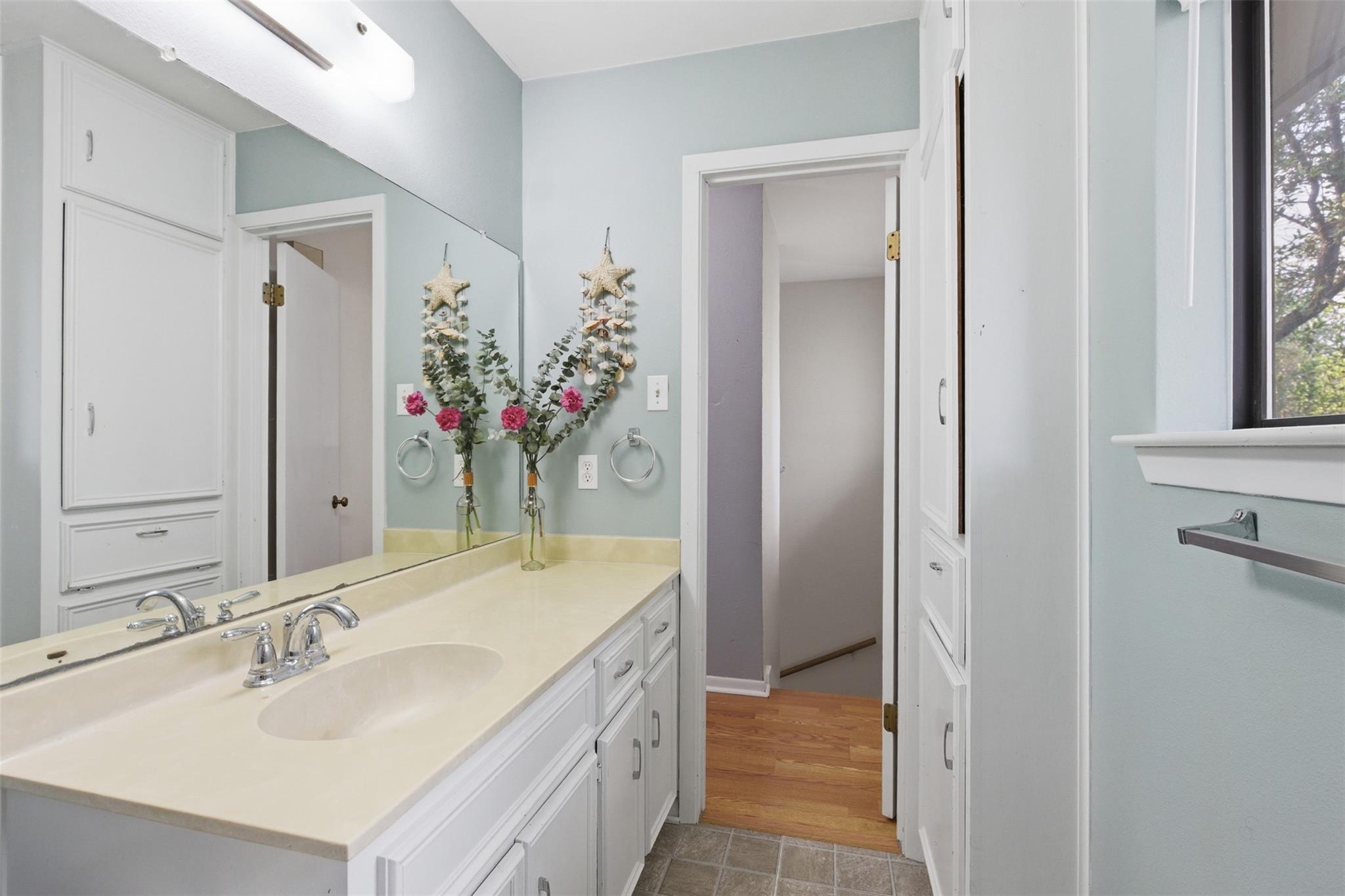 105 Norwood Dr # B, Georgetown, TX 78628